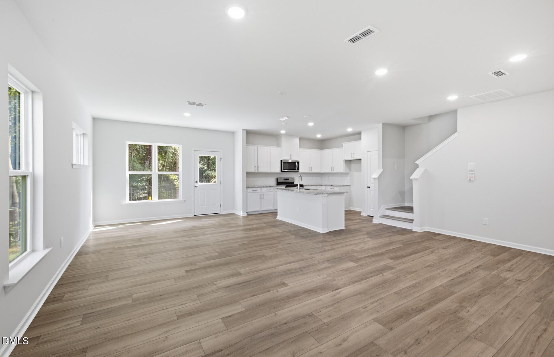 121 Verlands Way Property Photo 3