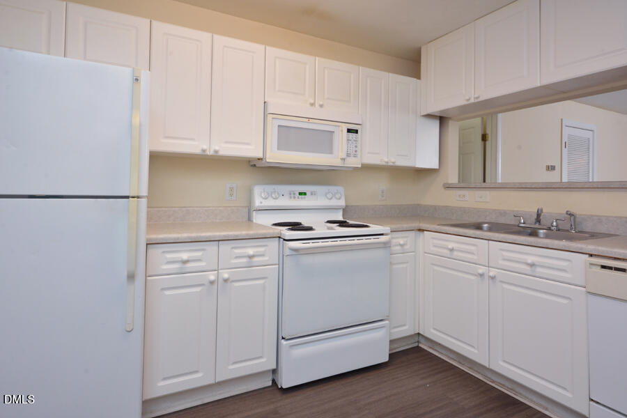 929 Morreene Road D23 Property Photo 7