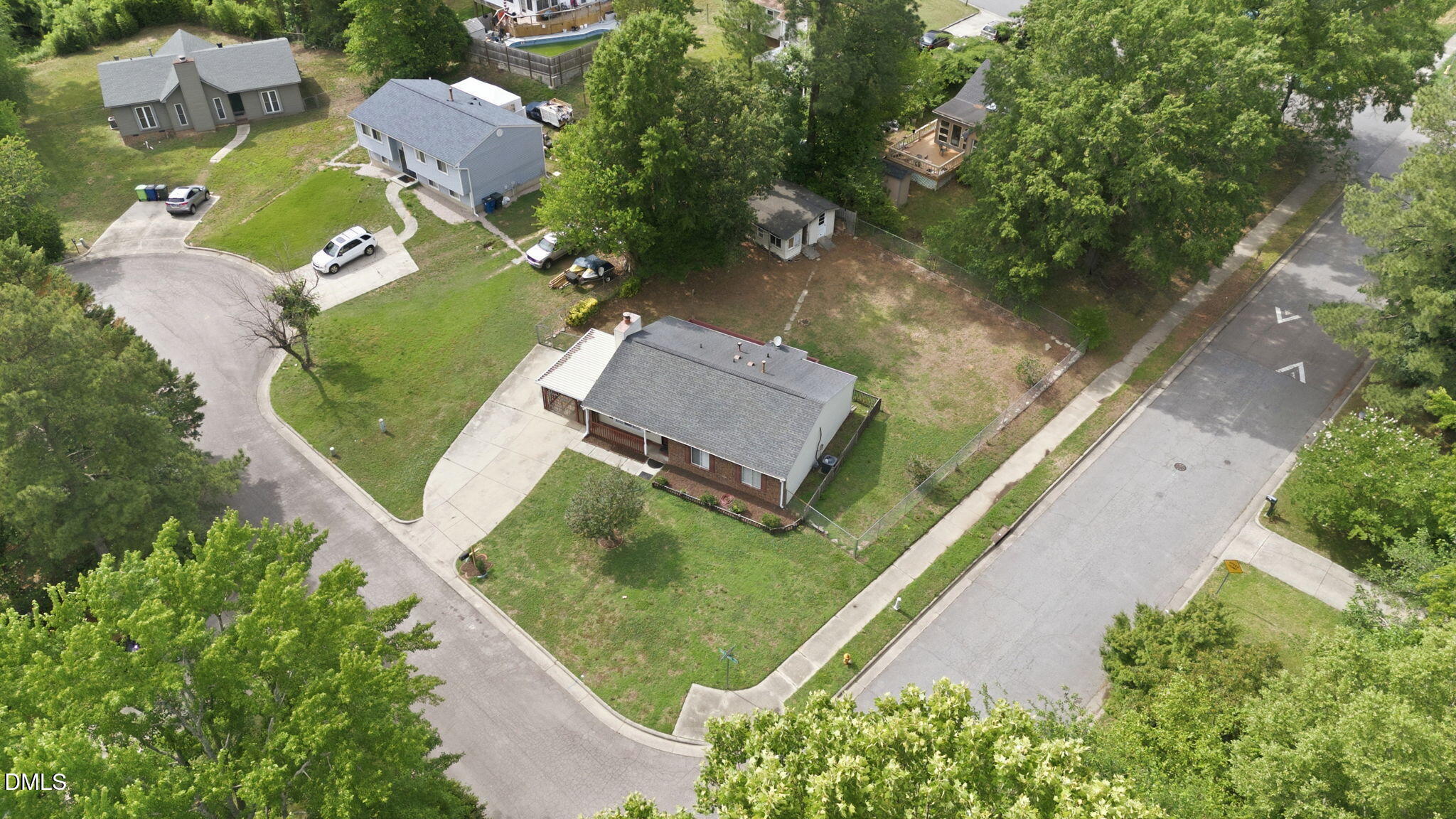 3909 Old Creek Court Property Photo 5
