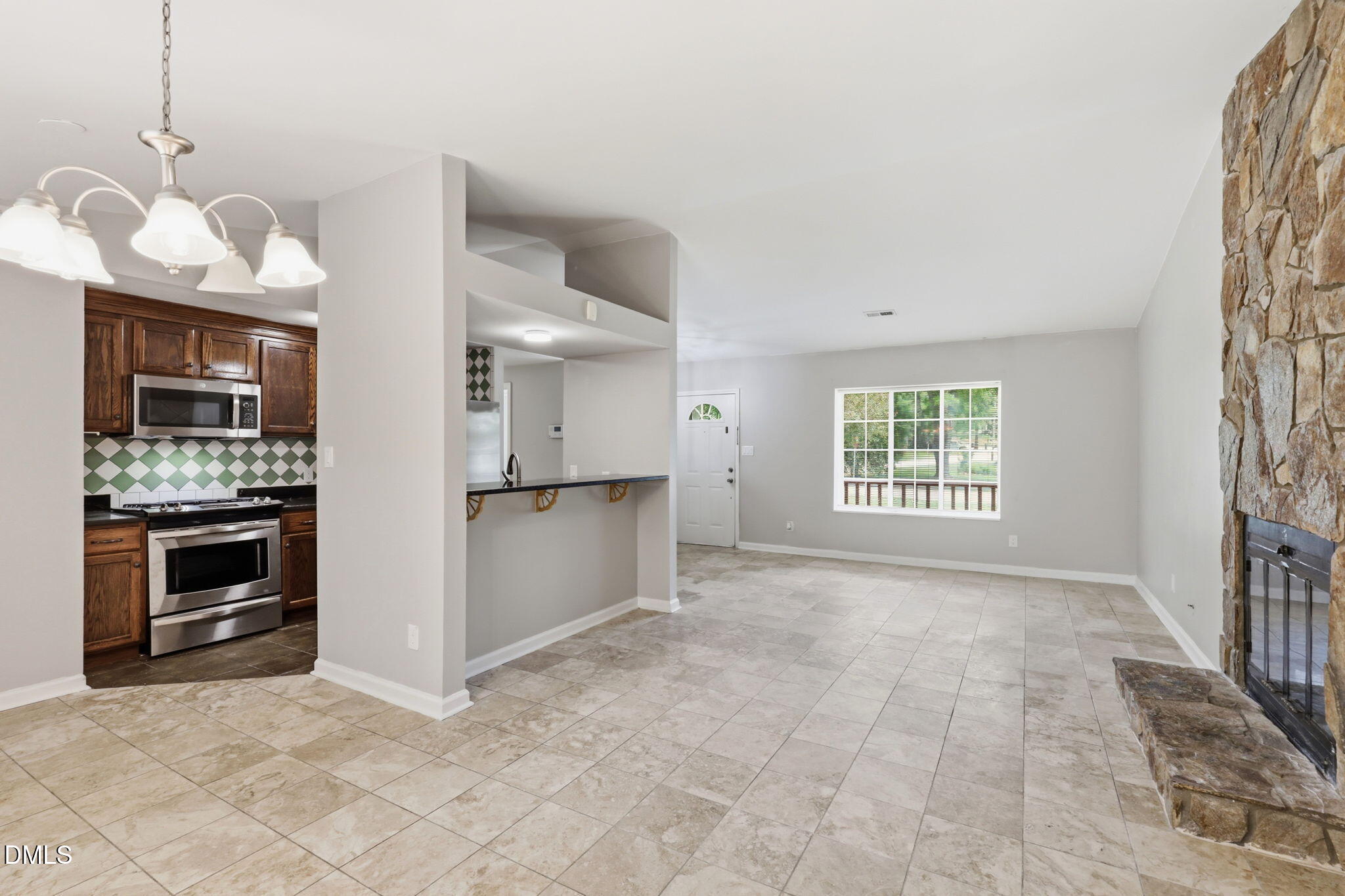 3909 Old Creek Court Property Photo 12