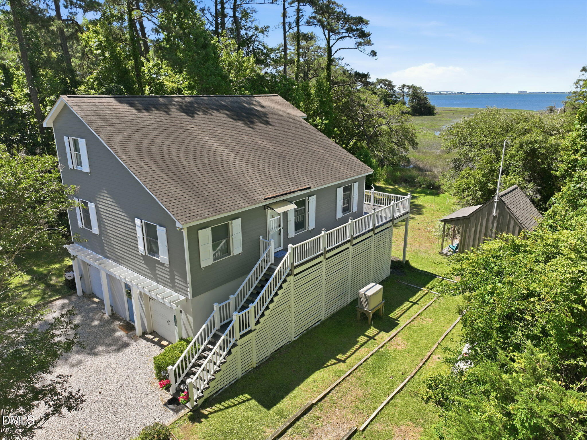 174 Windy Point Road Property Photo 2