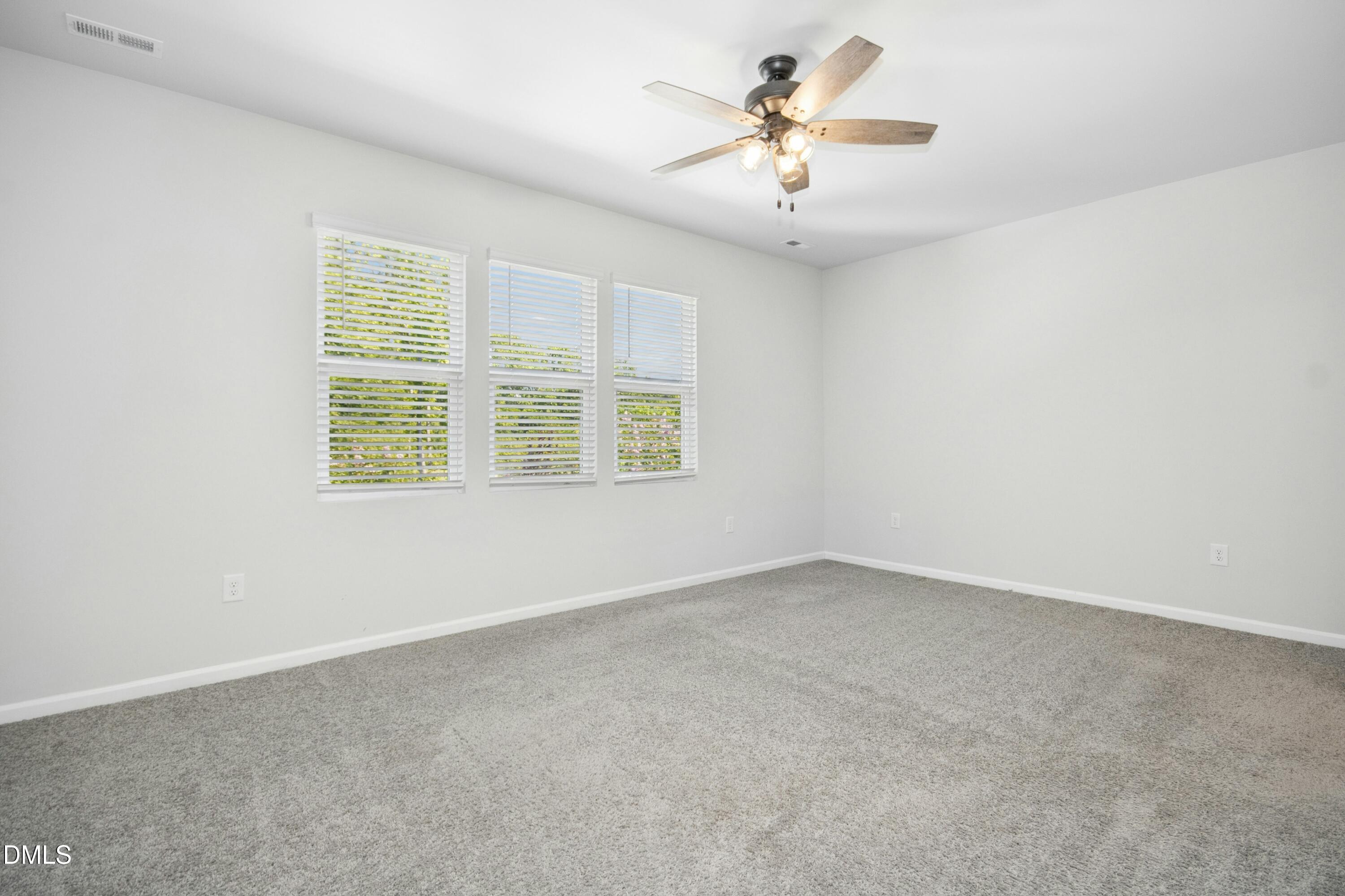 185 N Enterprise Drive Property Photo 16