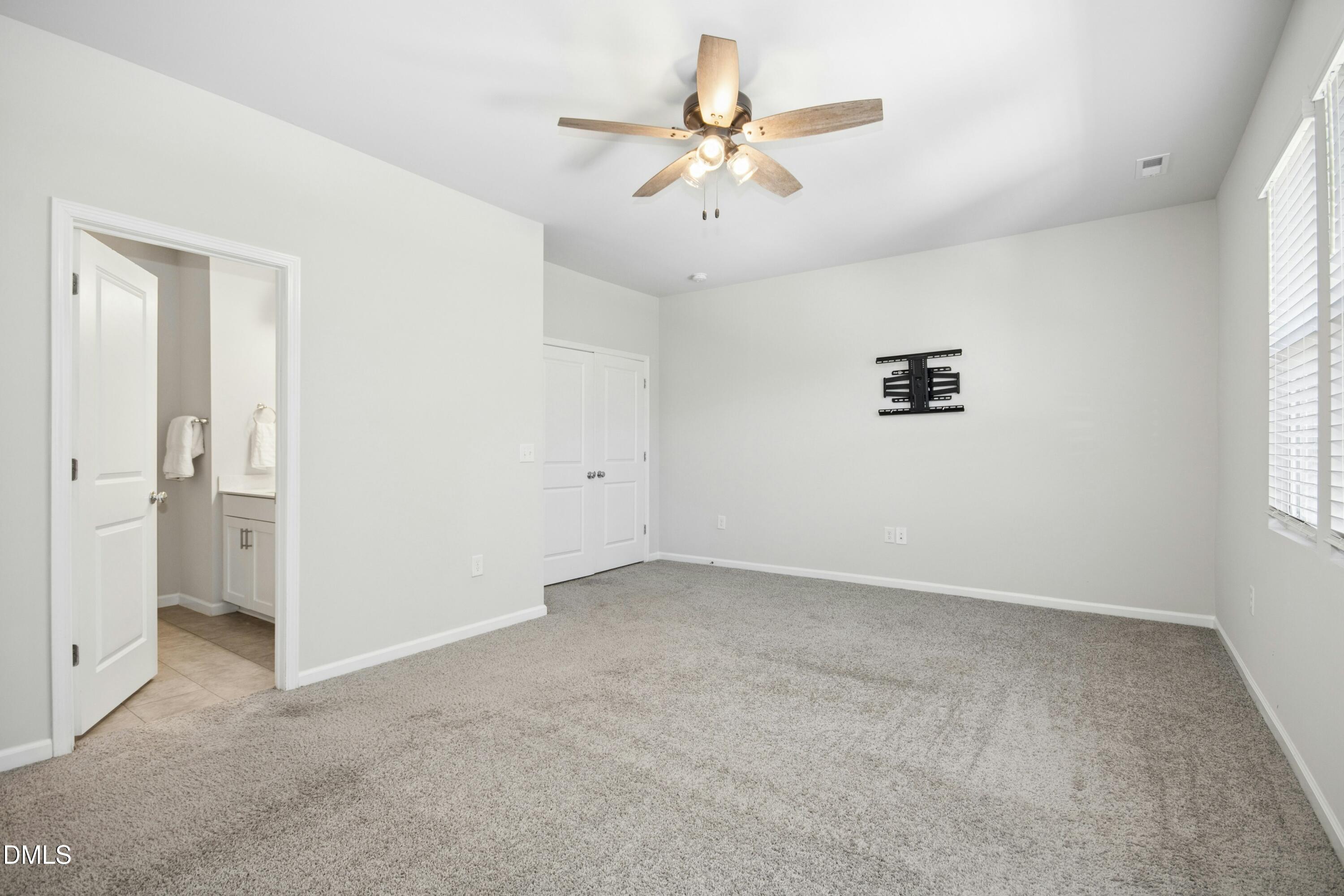185 N Enterprise Drive Property Photo 18