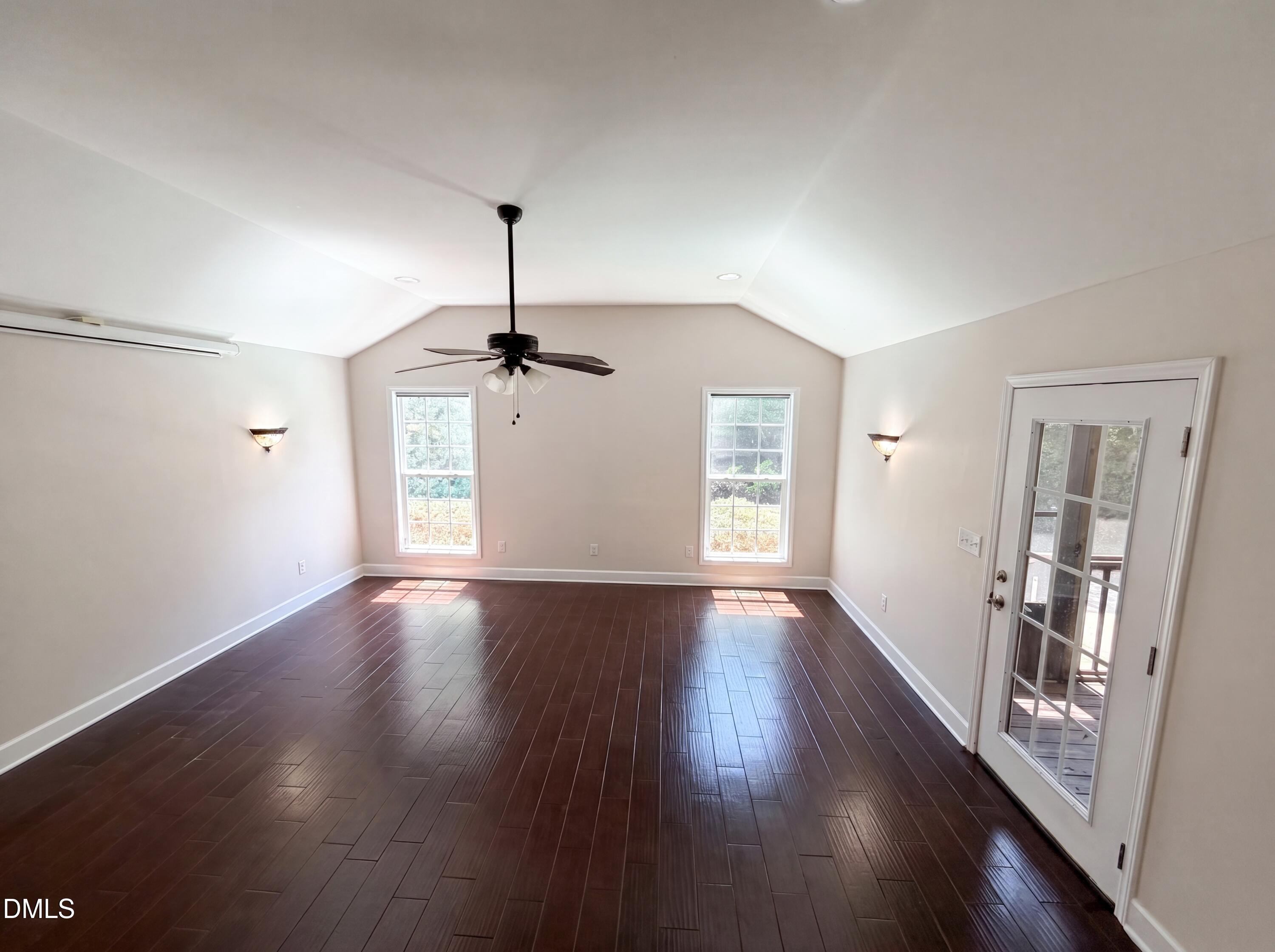 4903 Homeplace Drive Property Photo 11