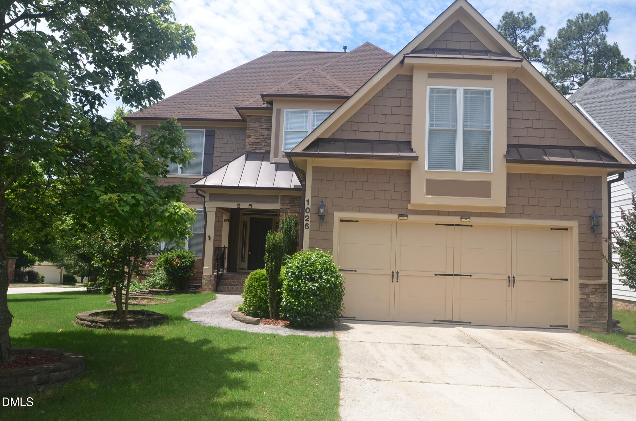1026 Winterborne Drive Property Photo 1
