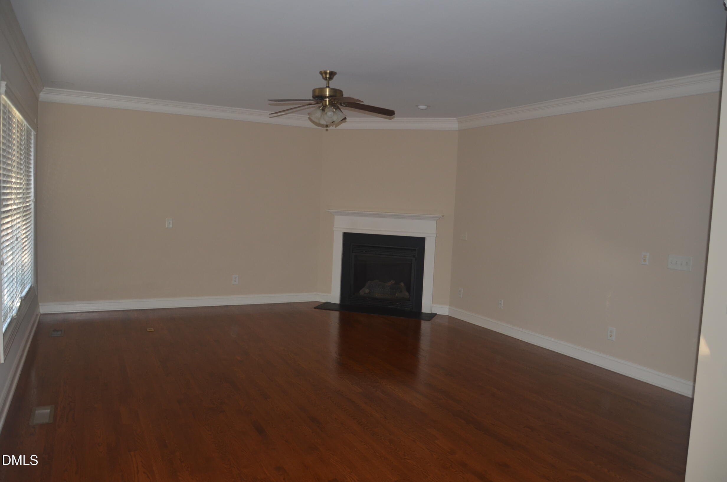 1026 Winterborne Drive Property Photo 5