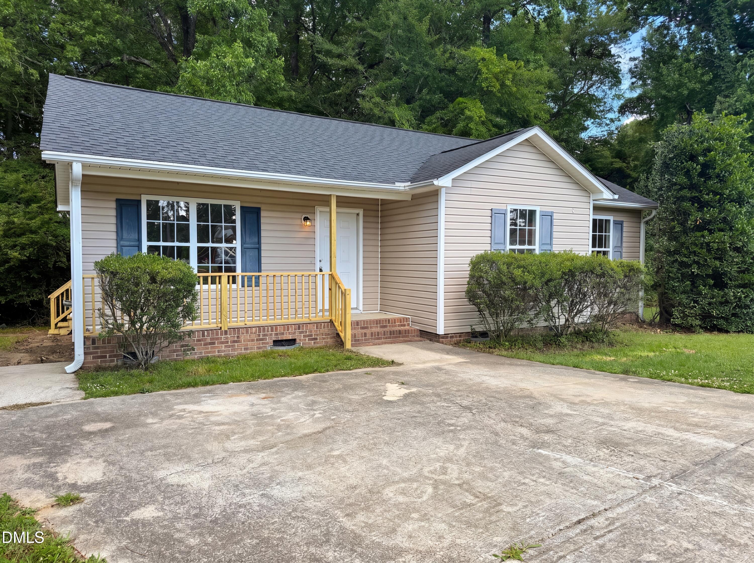 11 N Carolina Avenue Property Photo 2