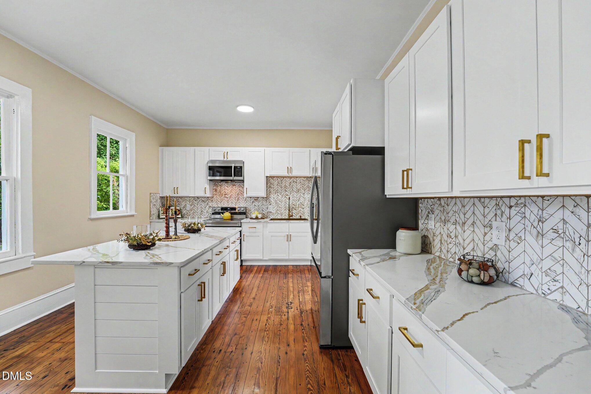 309 W Walnut Street Property Photo 12