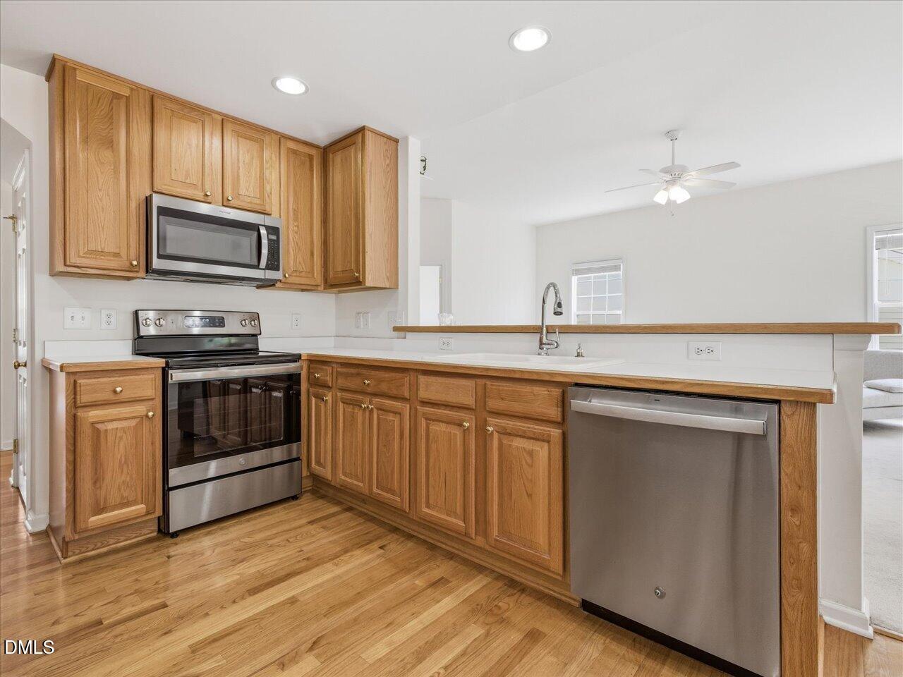 1137 Pebble Creek Crossing Property Photo 7