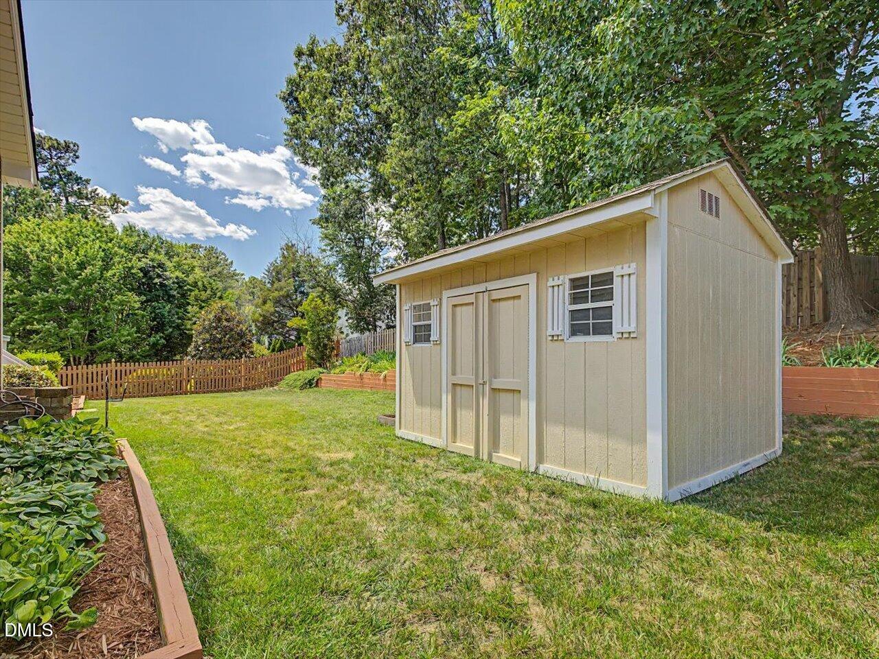 1137 Pebble Creek Crossing Property Photo 18
