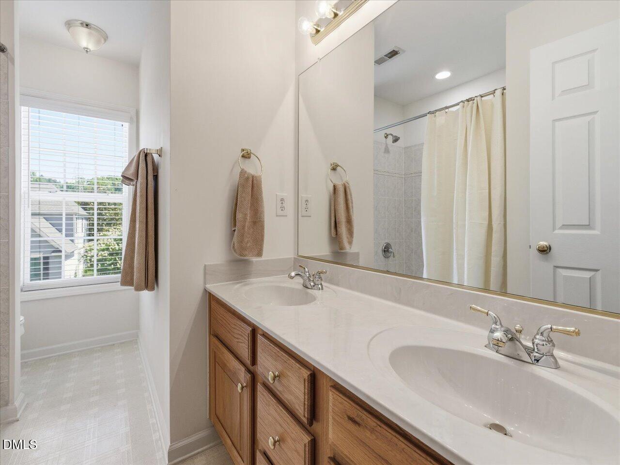1137 Pebble Creek Crossing Property Photo 22
