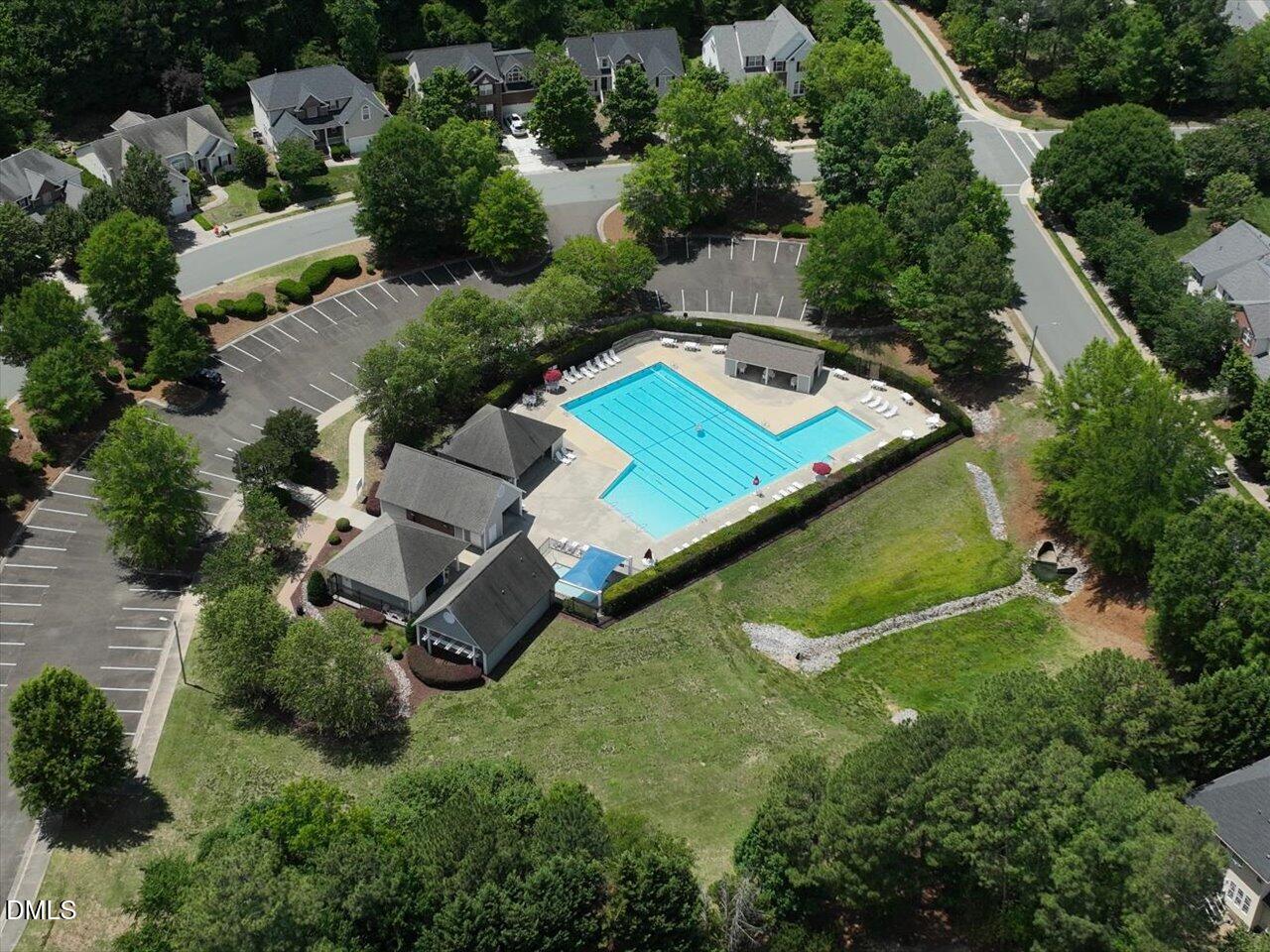 1137 Pebble Creek Crossing Property Photo 28