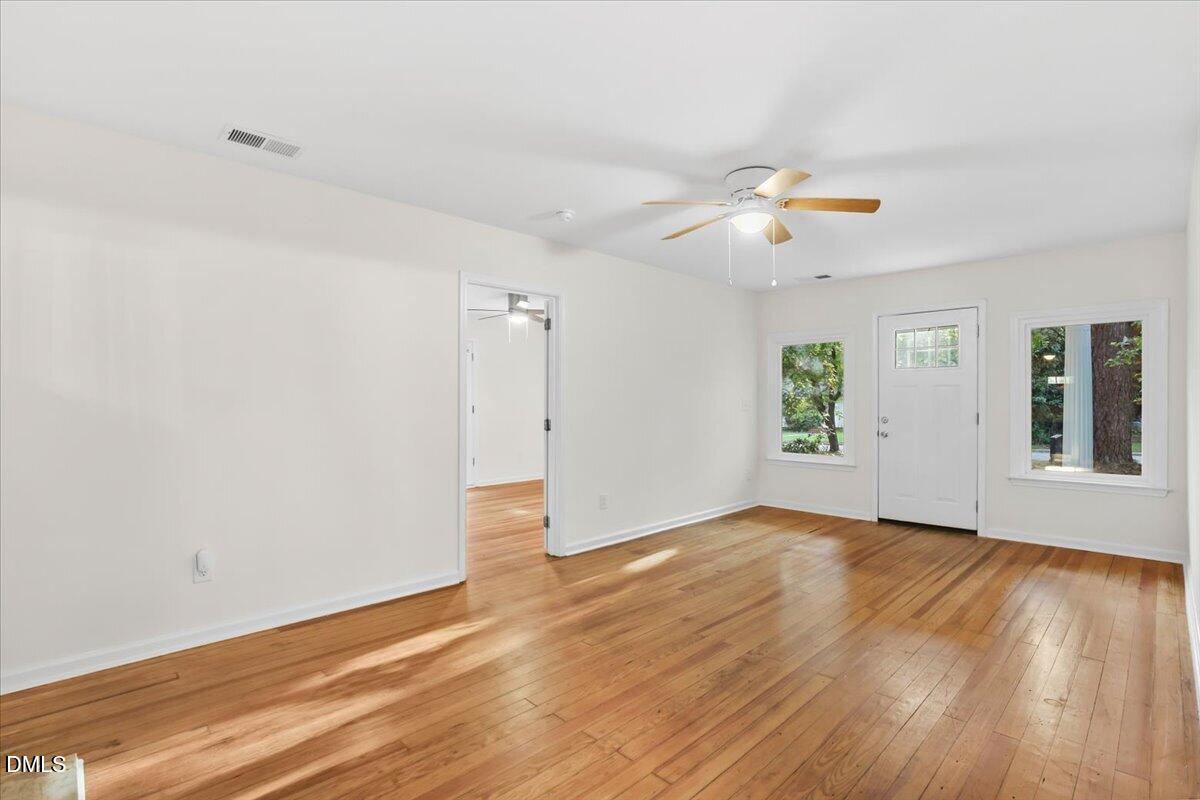 705 S 1st Property Photo 5