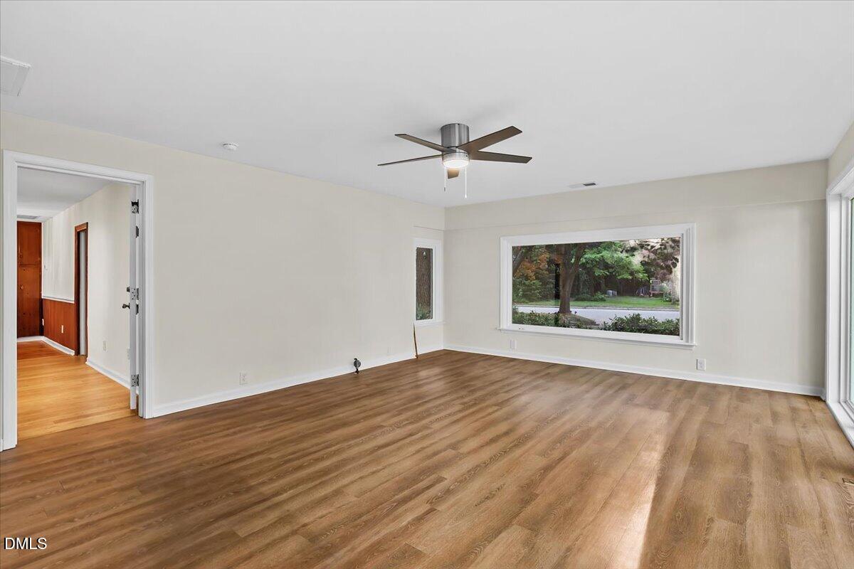 705 S 1st Property Photo 12