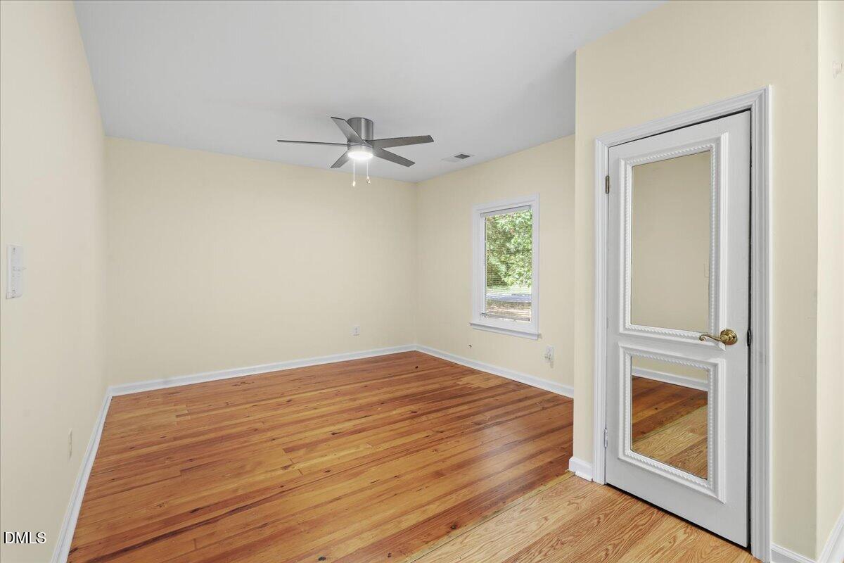 705 S 1st Property Photo 24