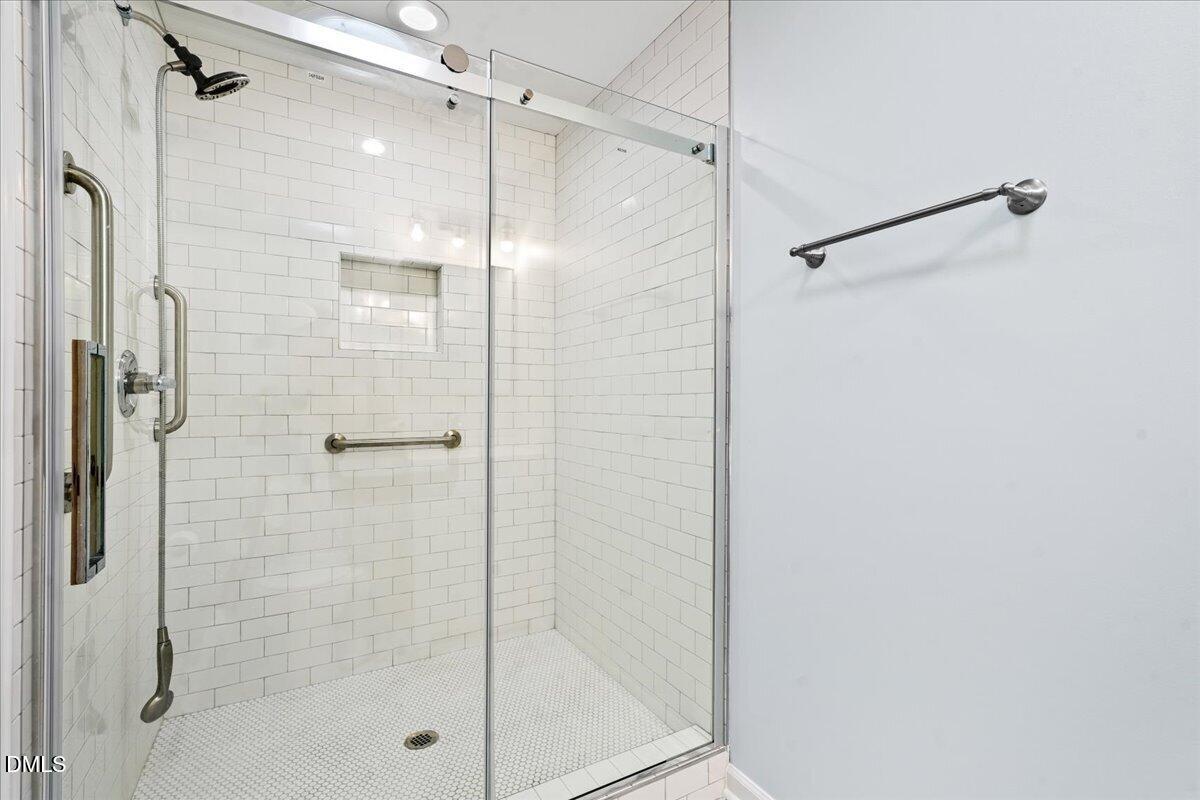 705 S 1st Property Photo 27