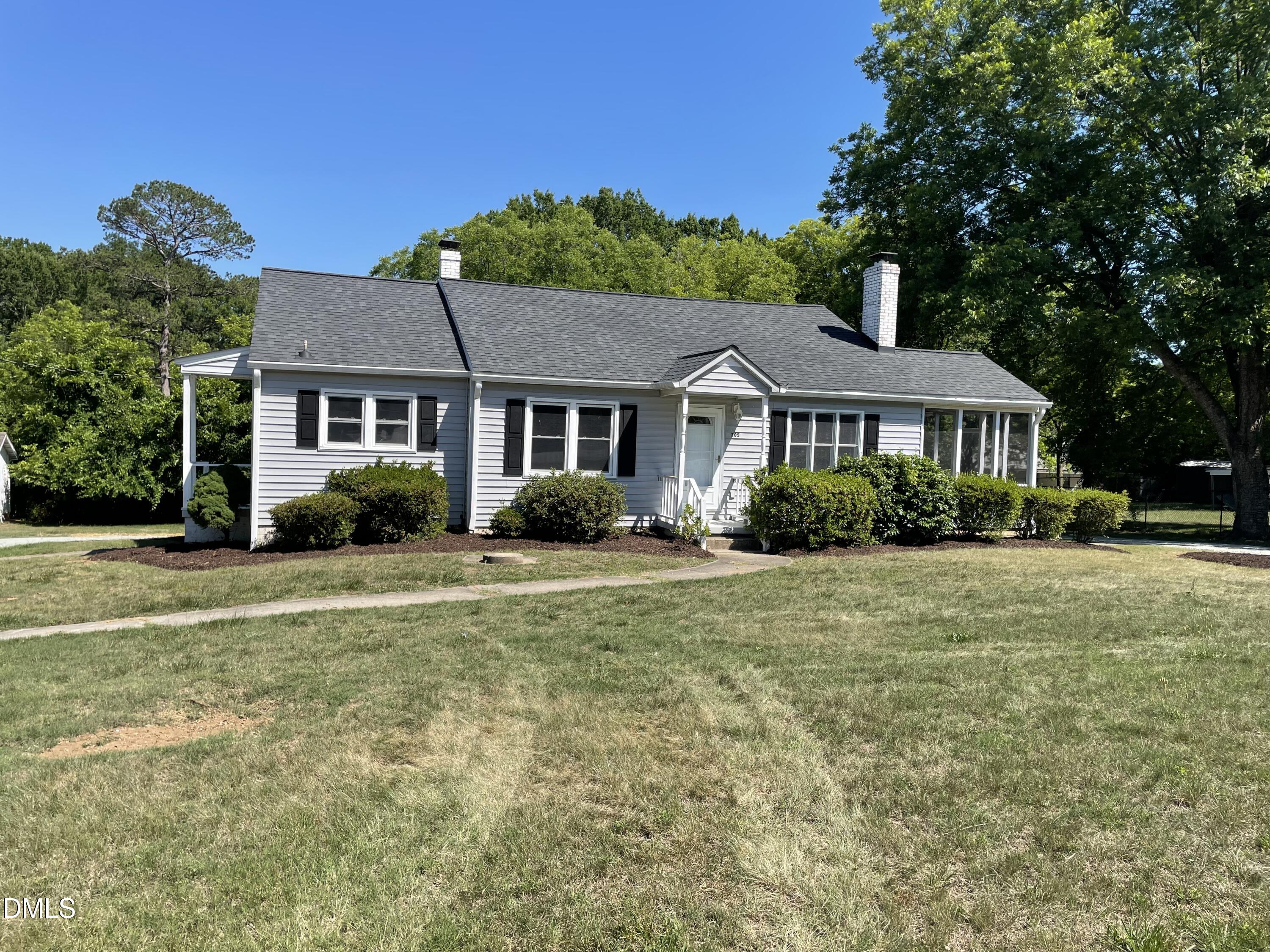 305 Laurel Hill Drive Property Photo 1