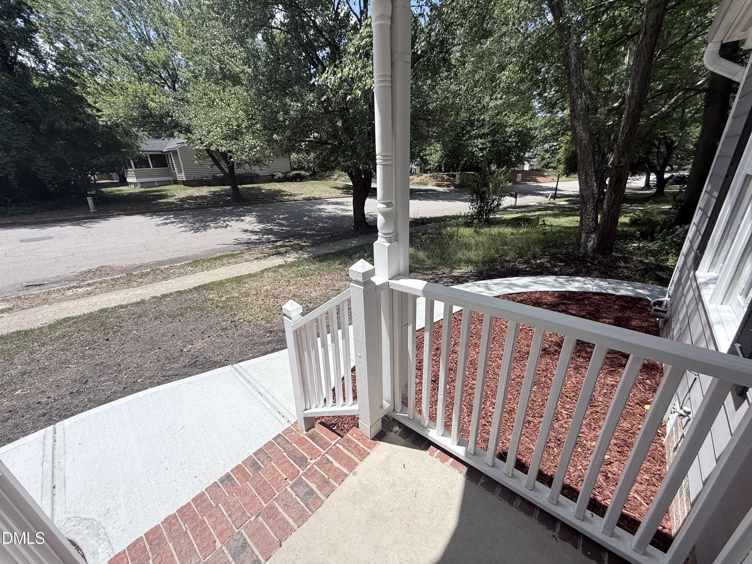 2900 Broadlands Drive Property Photo 21