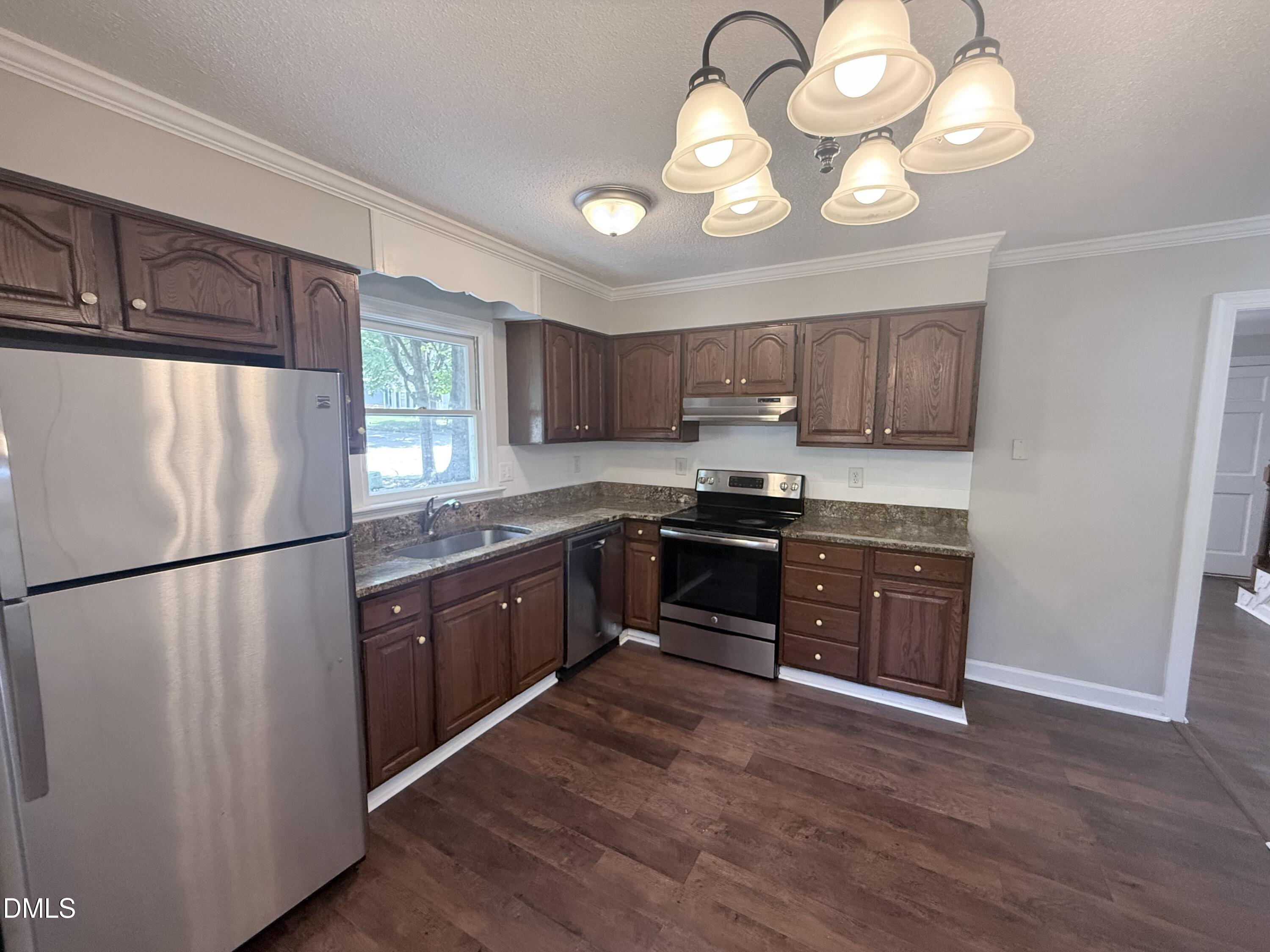 2900 Broadlands Drive Property Photo 28