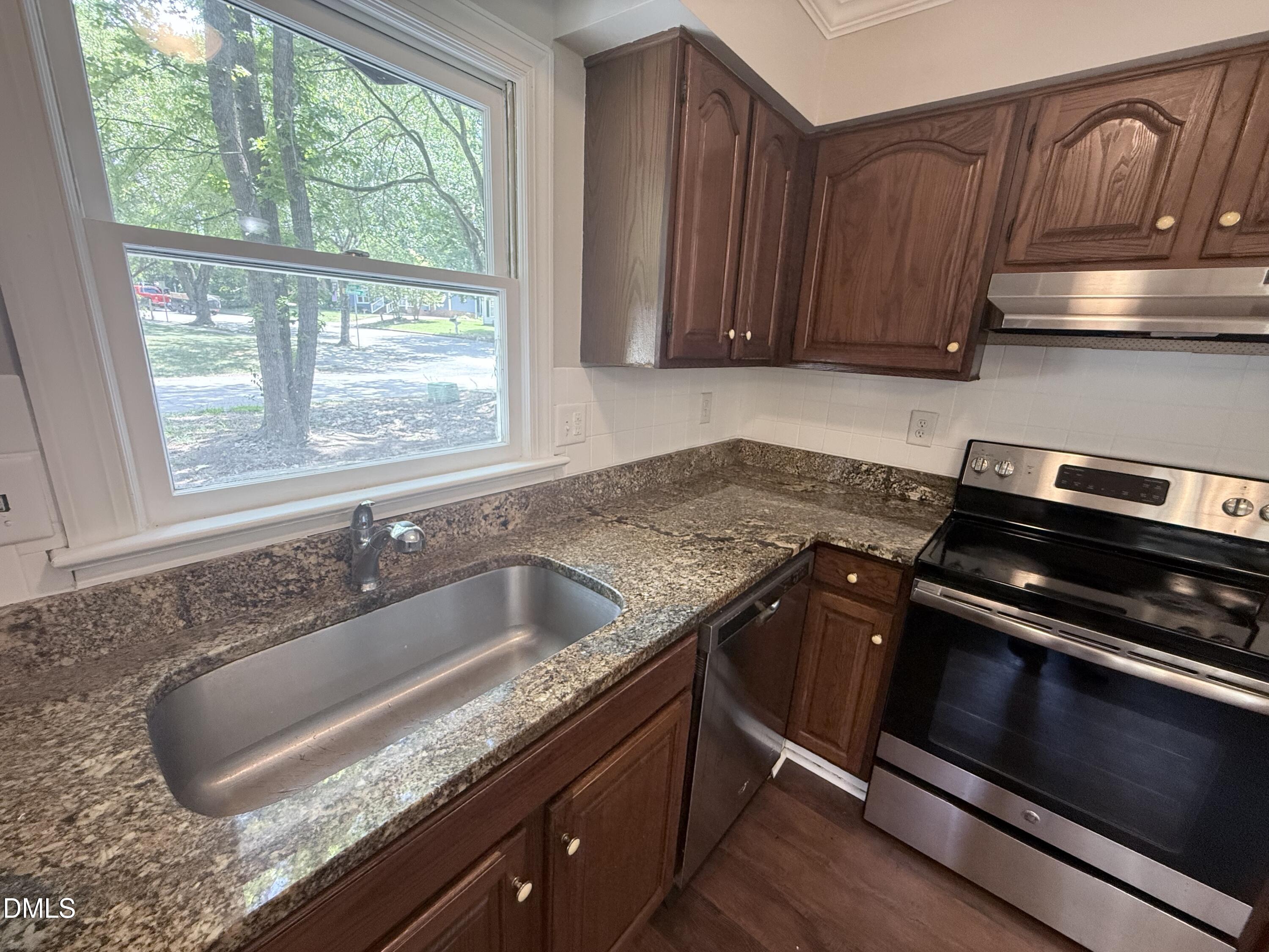 2900 Broadlands Drive Property Photo 40