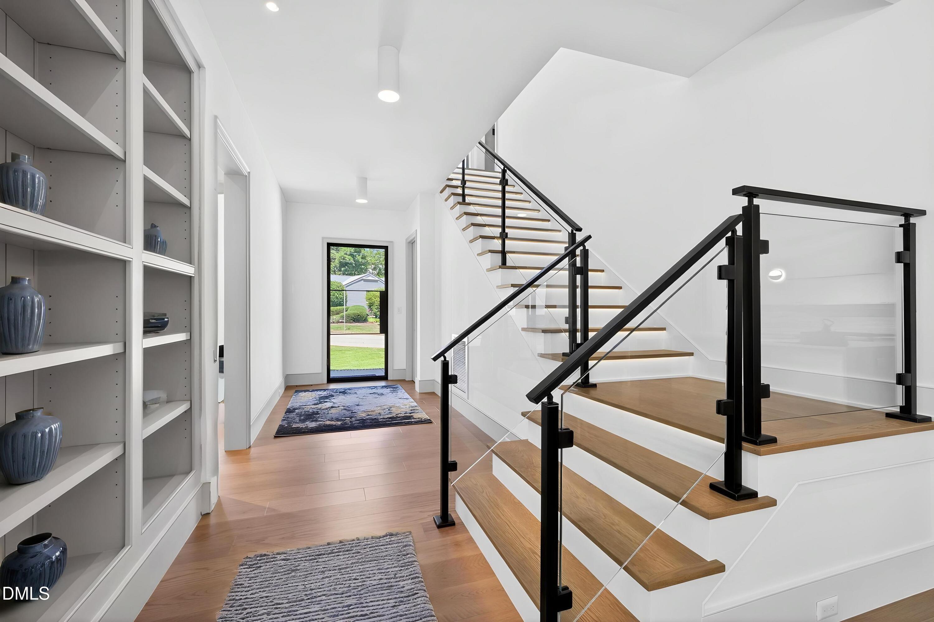 838 Woodburn Road Property Photo 11