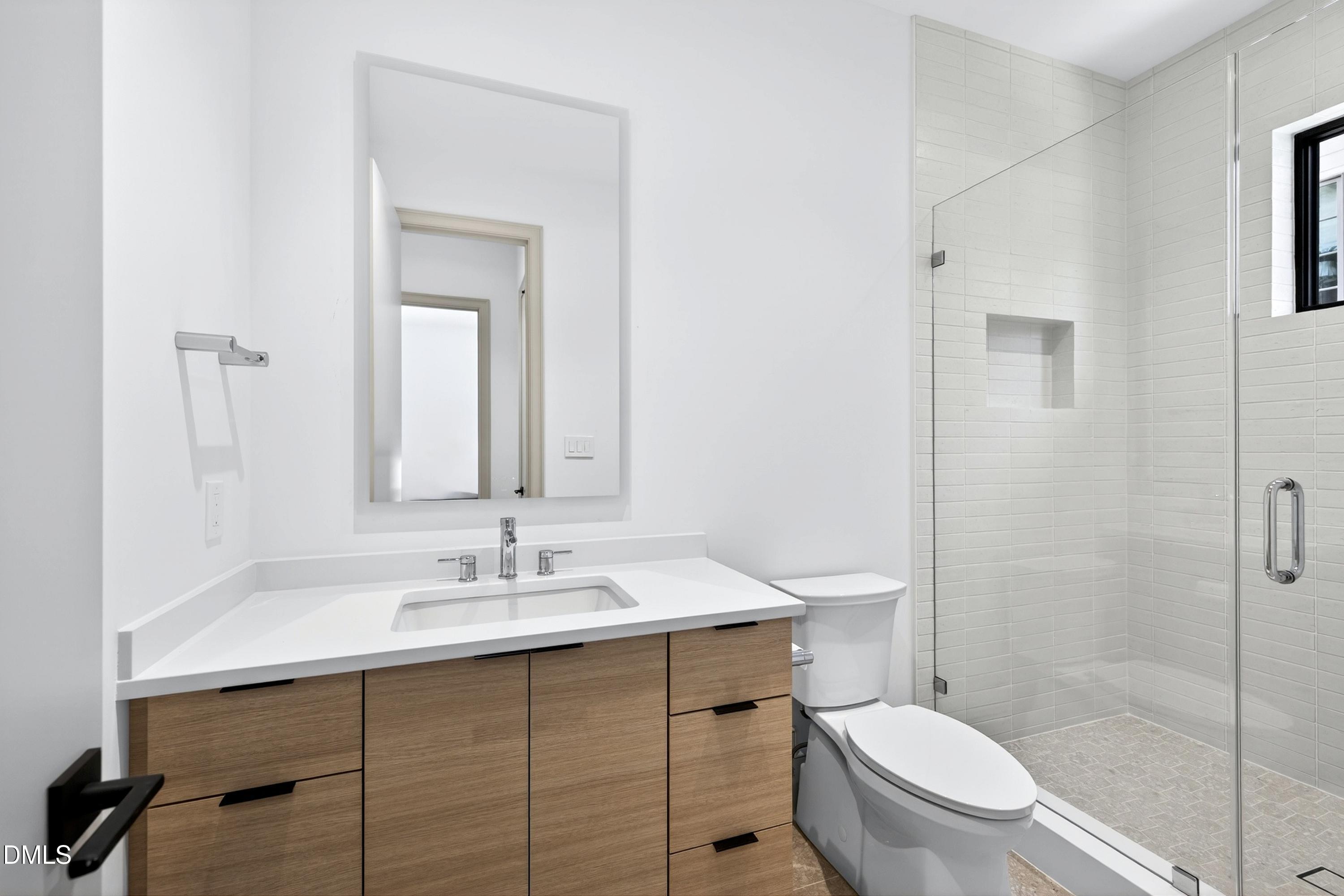 838 Woodburn Road Property Photo 20