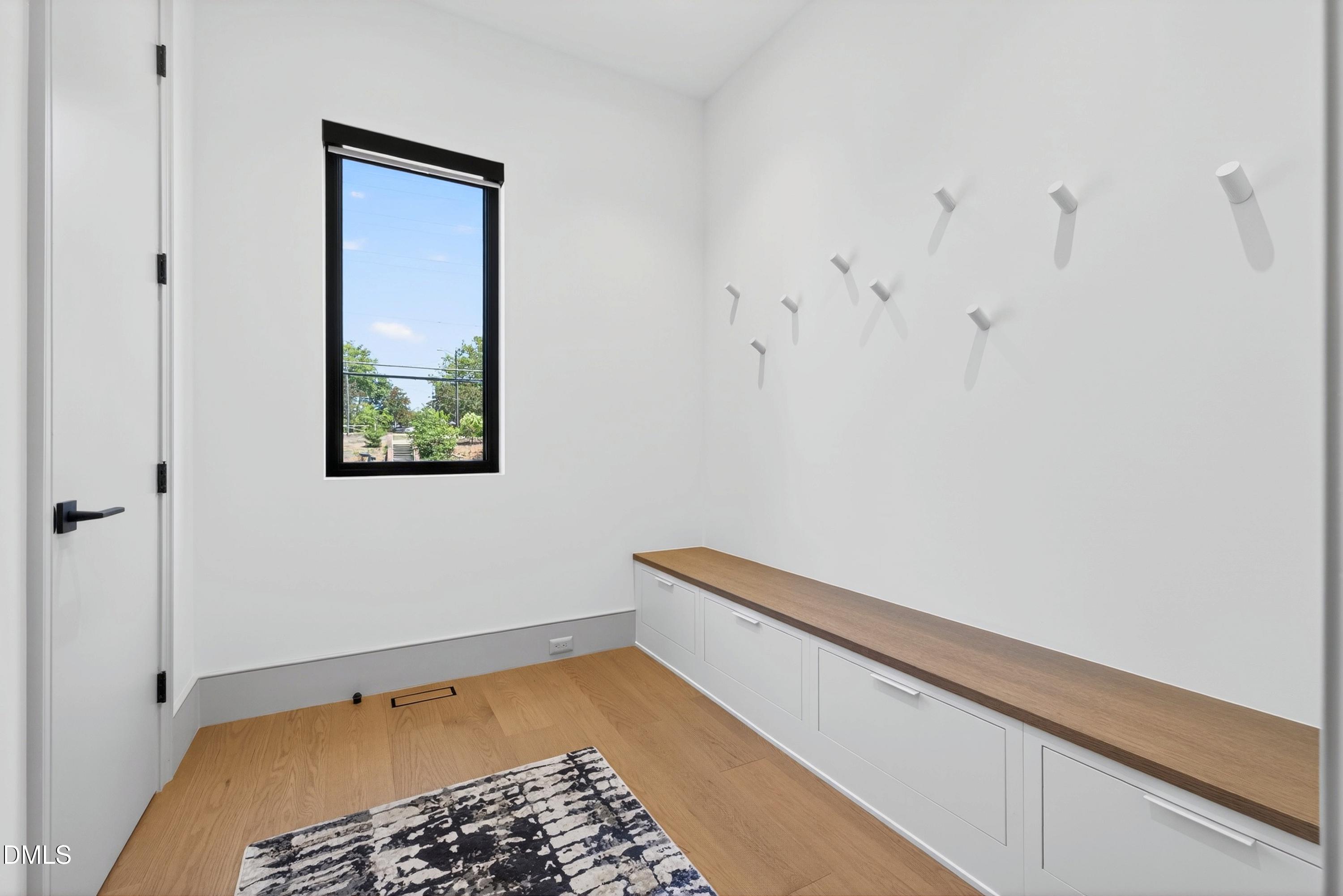 838 Woodburn Road Property Photo 34