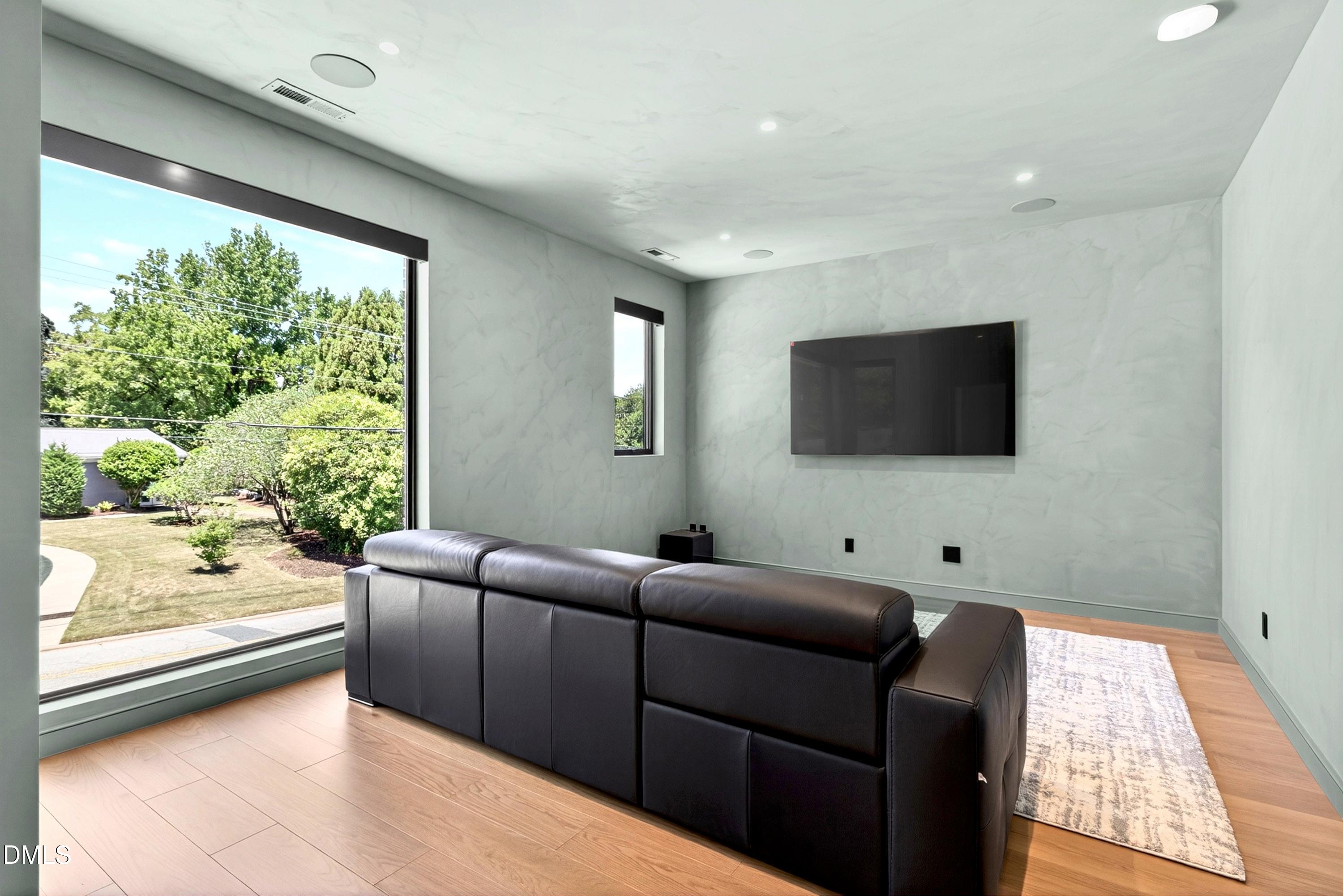 838 Woodburn Road Property Photo 41