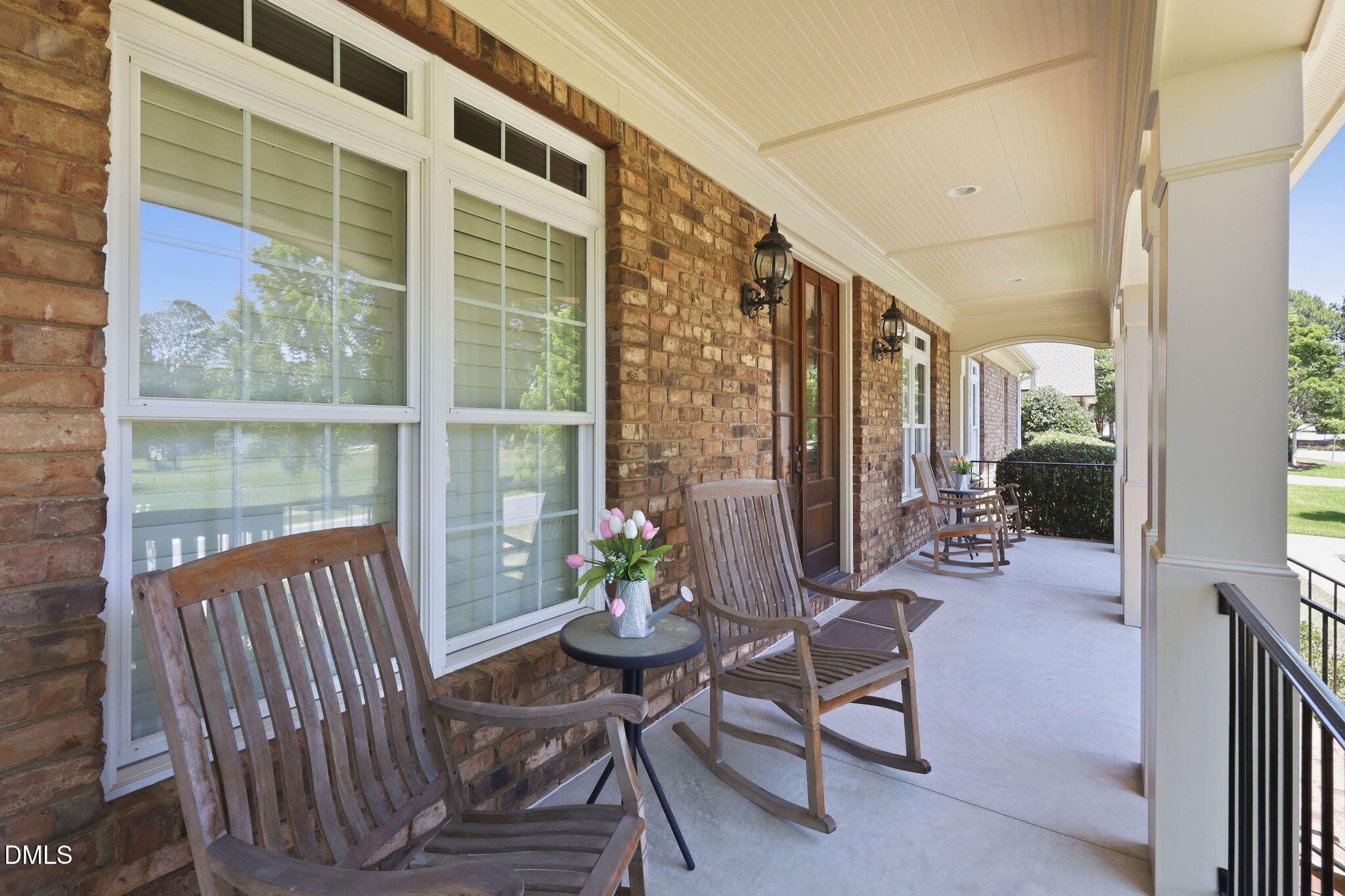 106 Meadow Oak Lane Property Photo 2