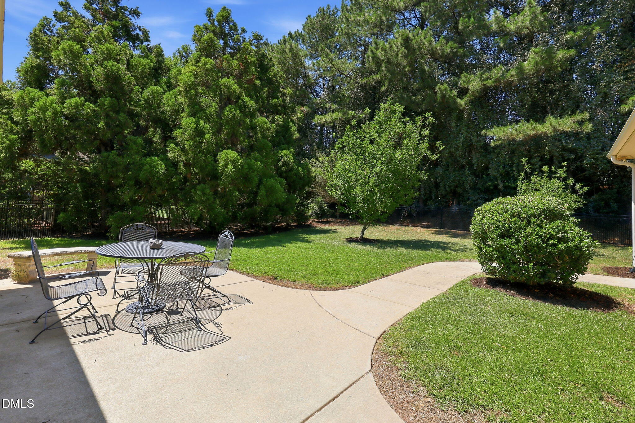 106 Meadow Oak Lane Property Photo 40
