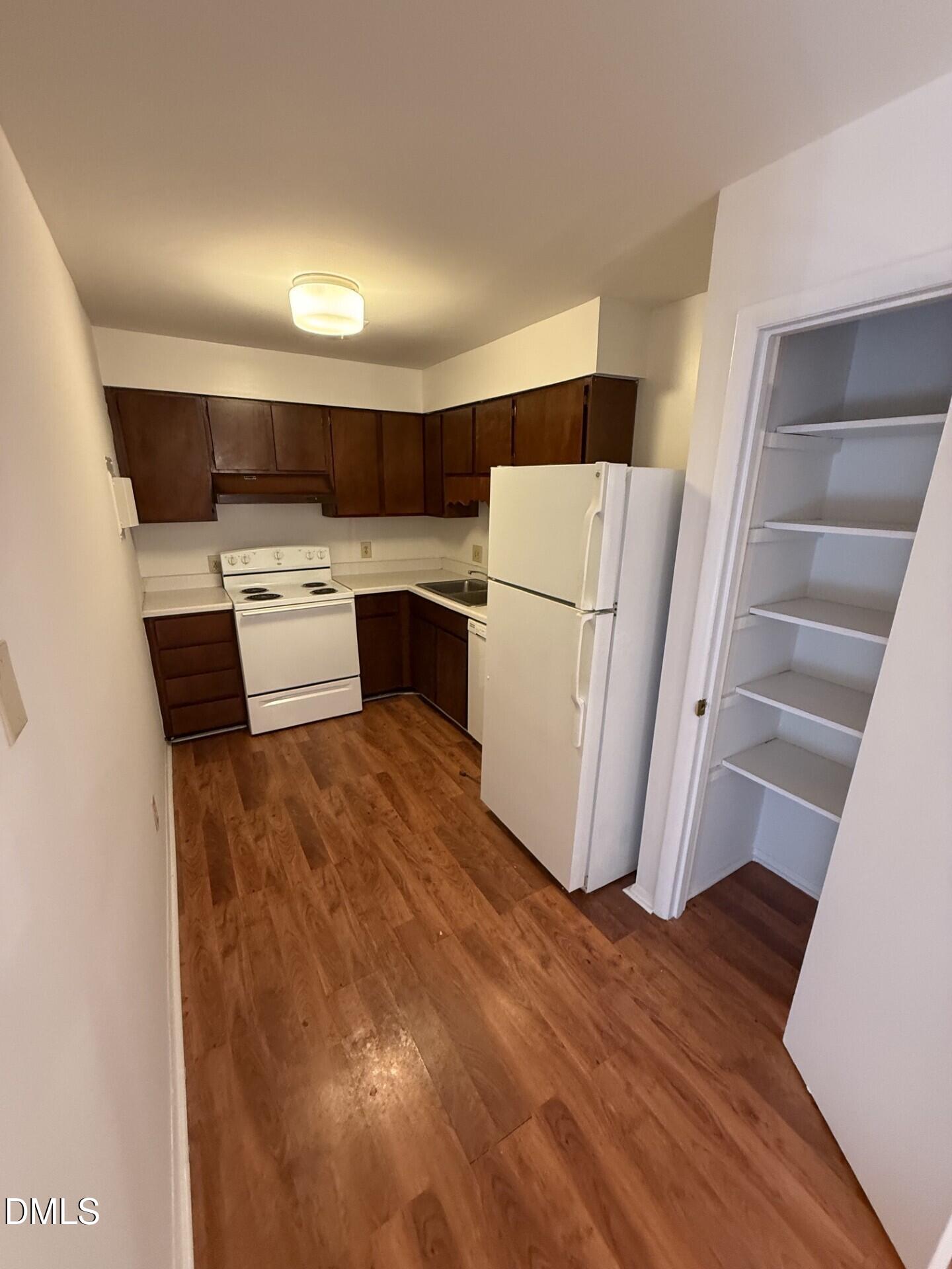 1299 Schaub Drive D Property Photo 6