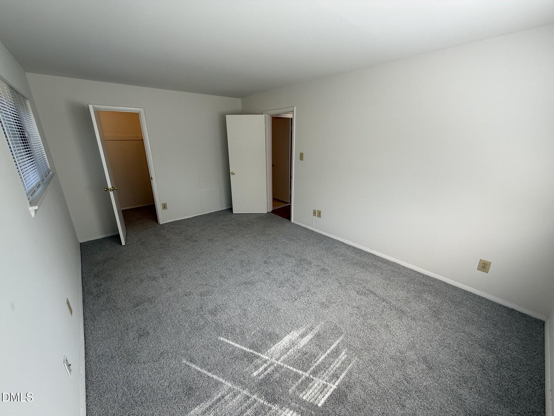 1299 Schaub Drive D Property Photo 9
