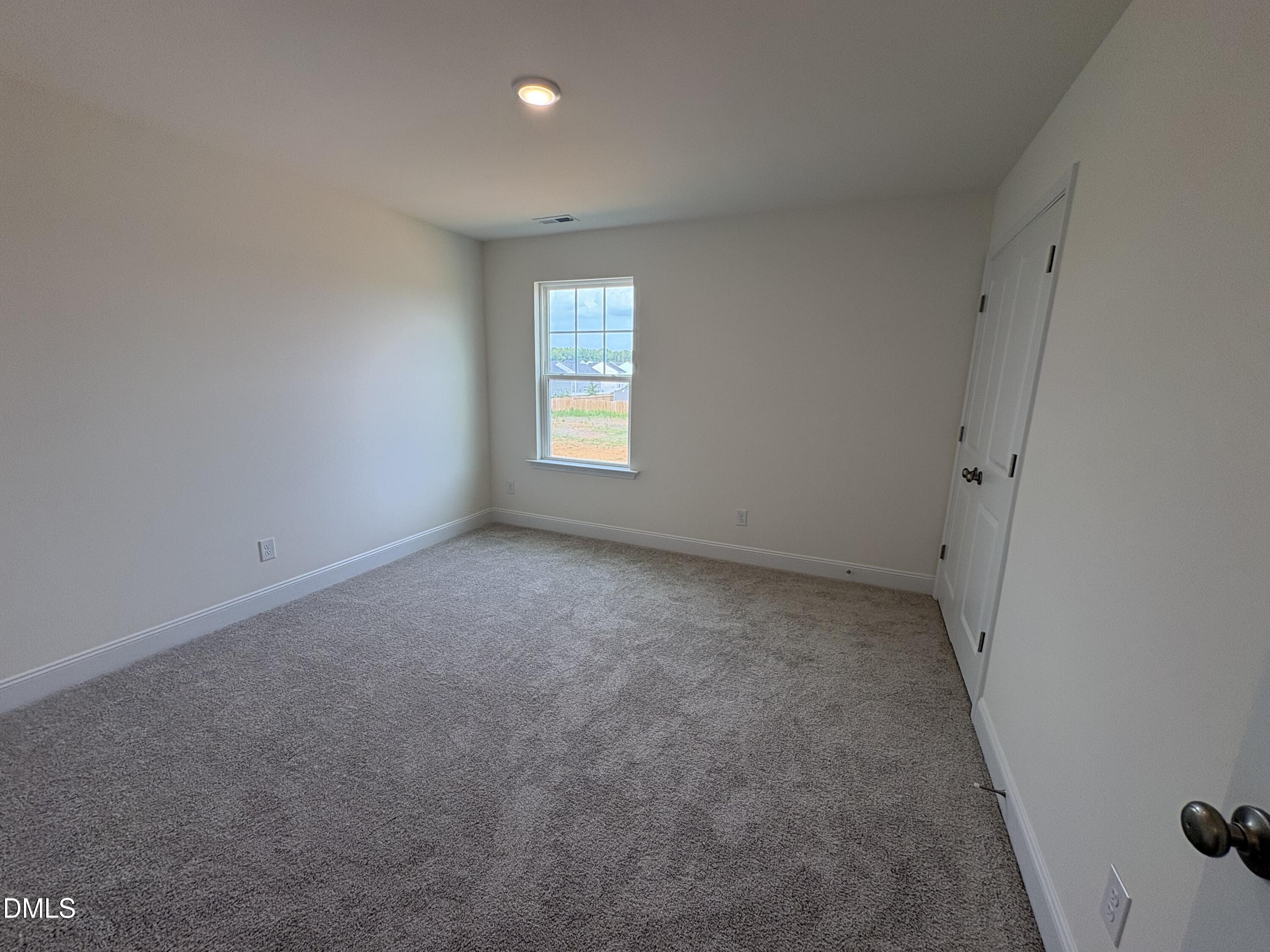 310 Peach Grv Way Property Photo 8