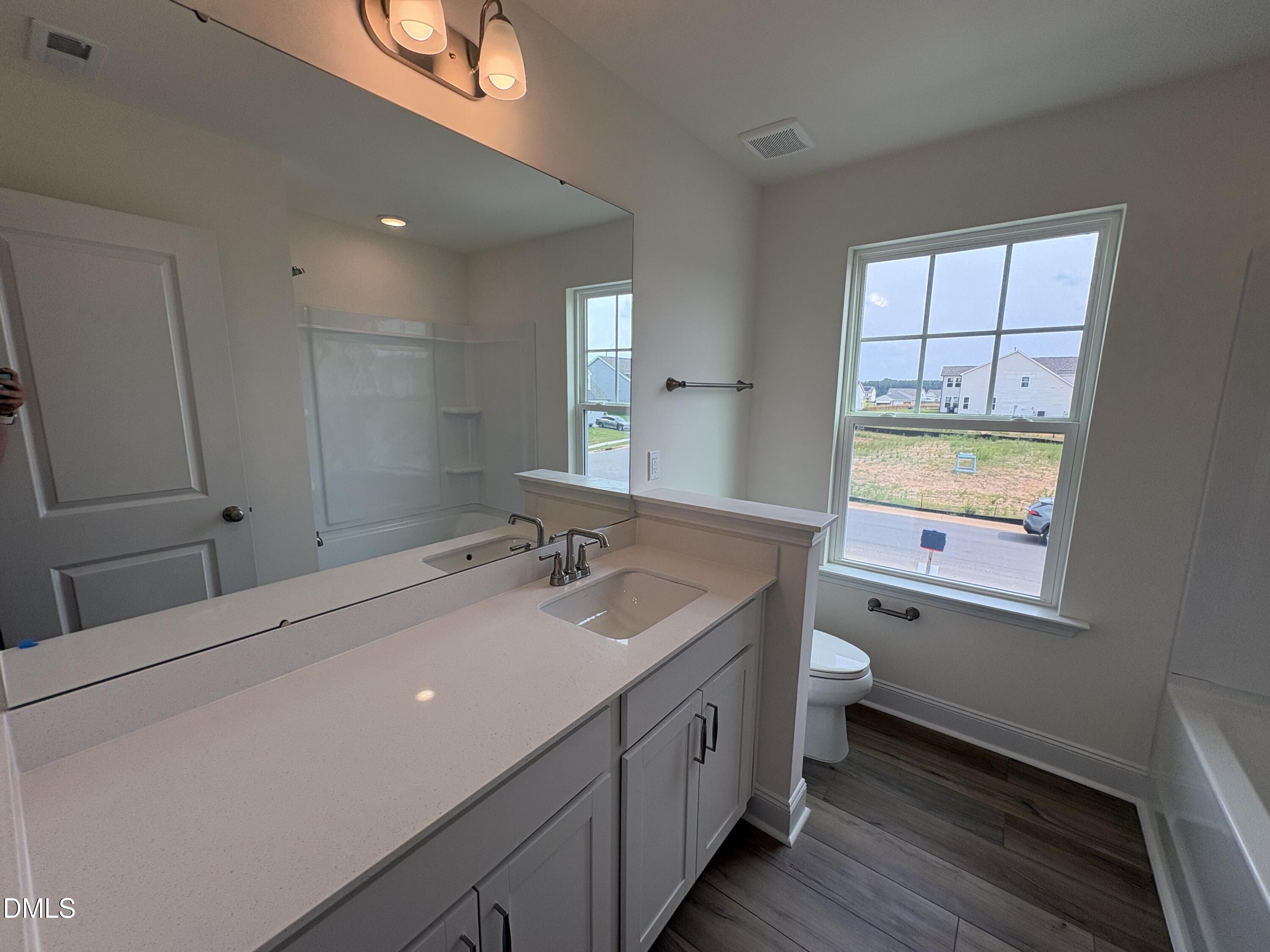 310 Peach Grv Way Property Photo 11