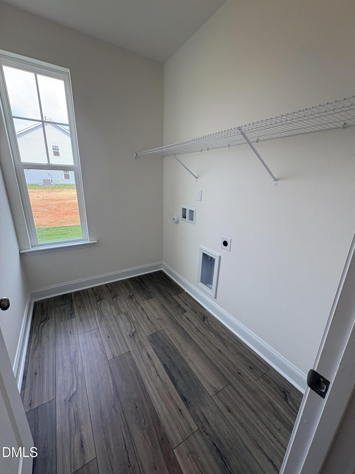 310 Peach Grv Way Property Photo 13