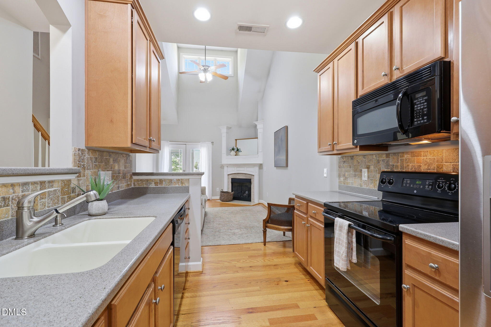 1111 Willowgrass Lane Property Photo 9