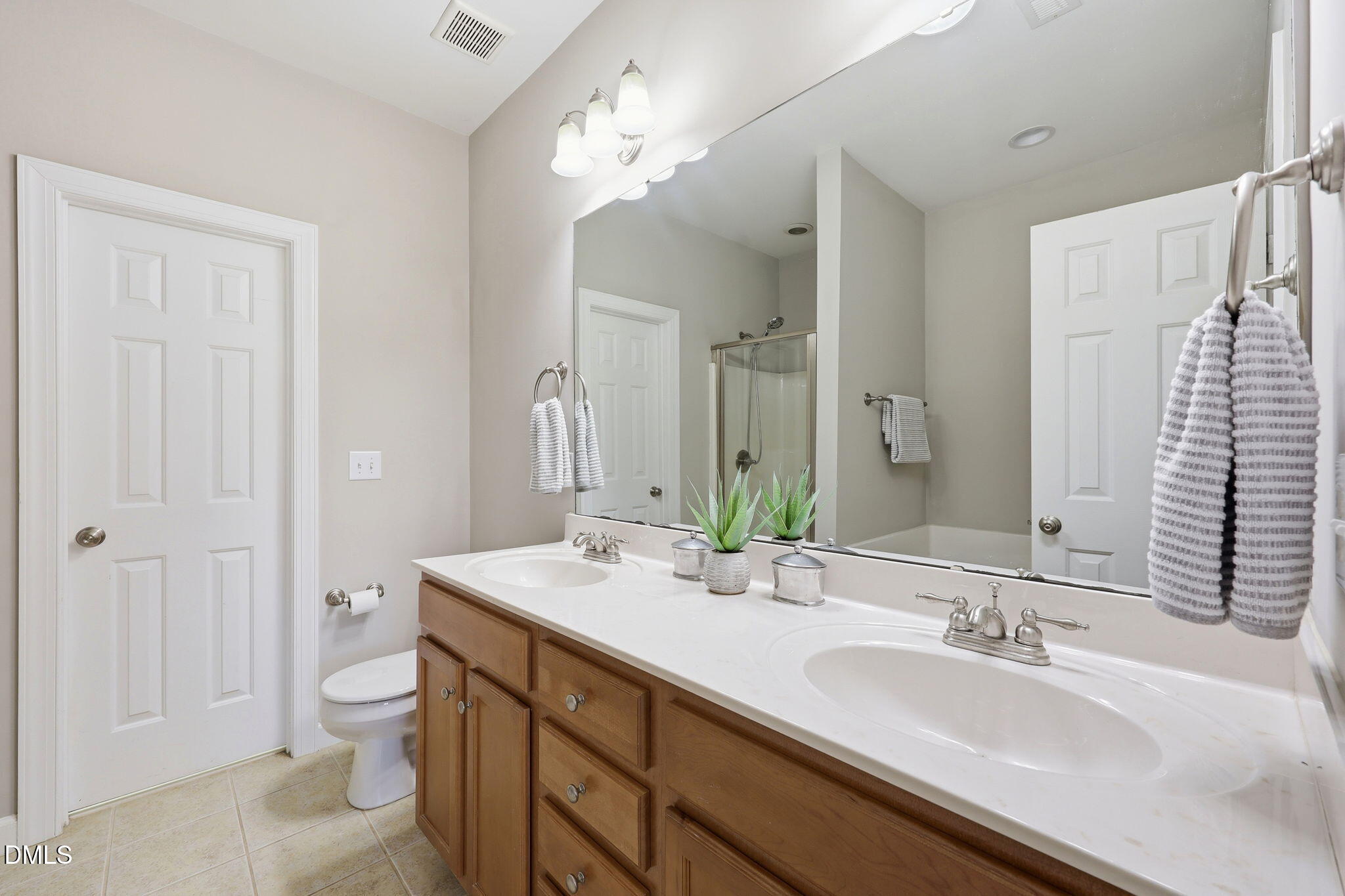 1111 Willowgrass Lane Property Photo 17