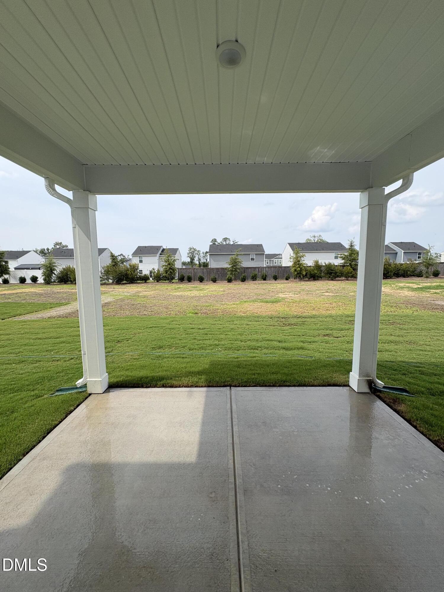 324 Peach Grv Way Property Photo 8