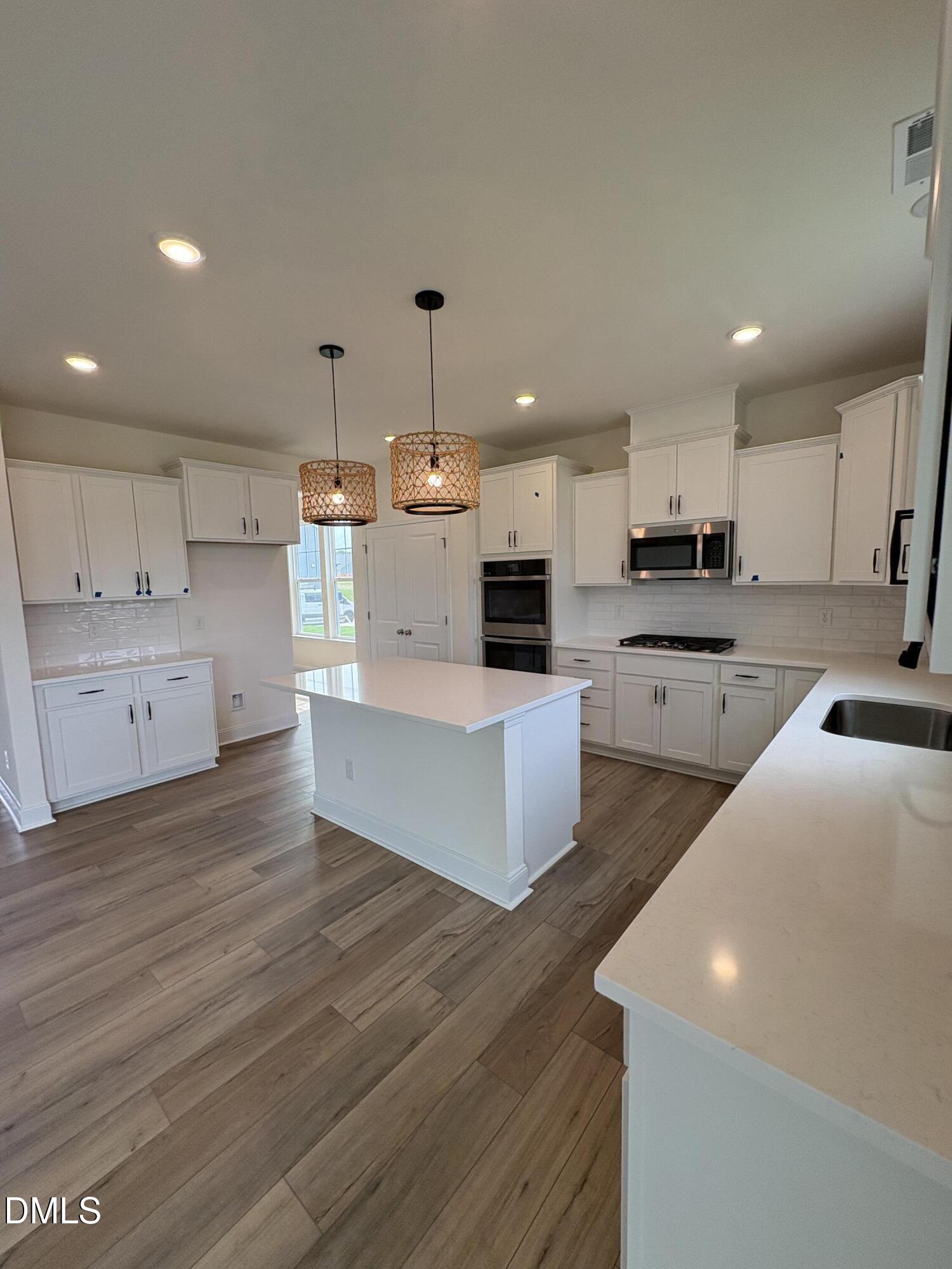 324 Peach Grv Way Property Photo 9
