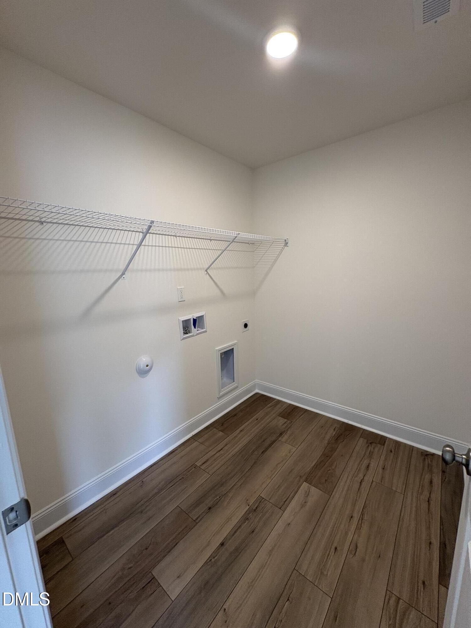 324 Peach Grv Way Property Photo 13