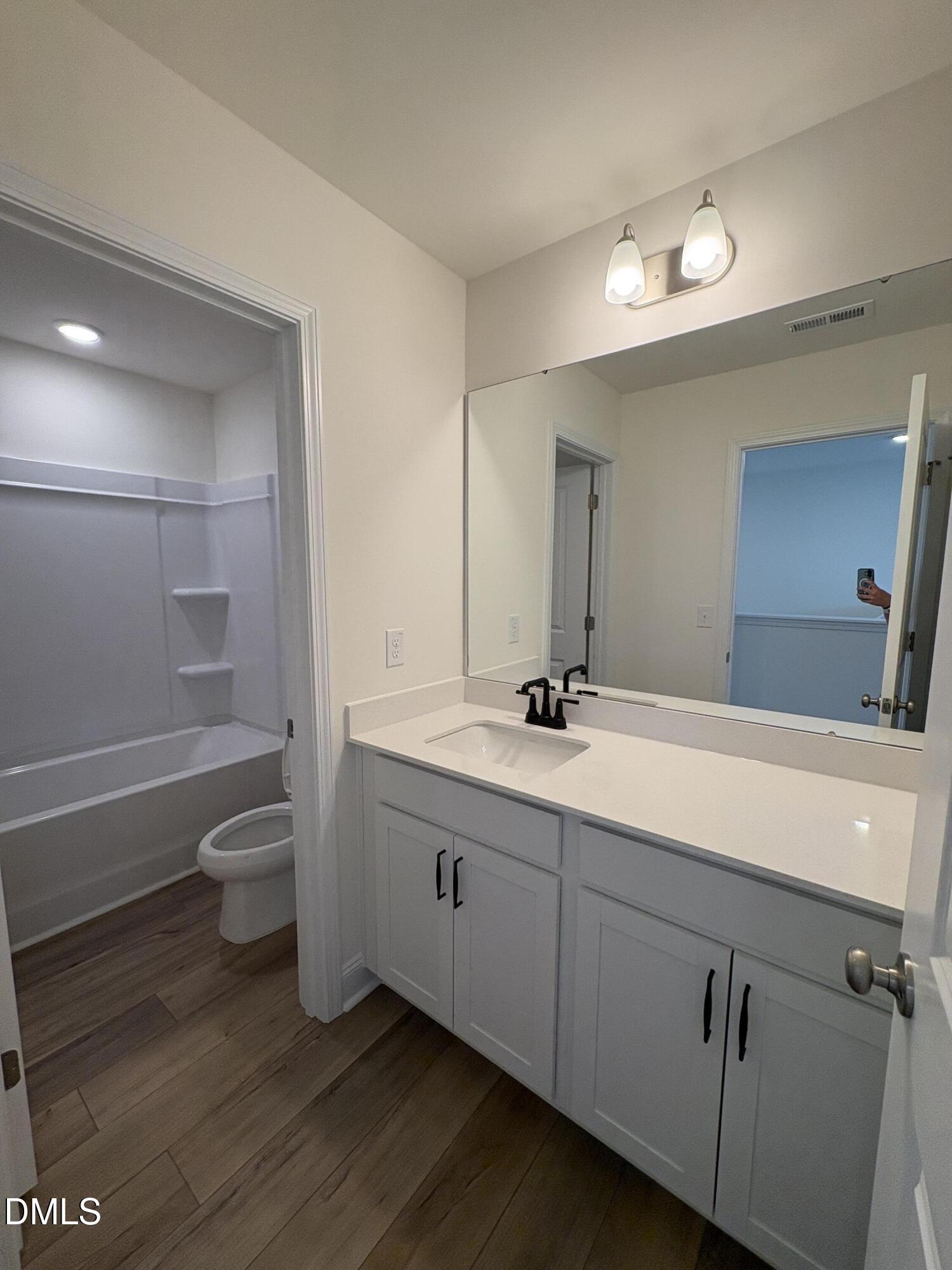 324 Peach Grv Way Property Photo 17