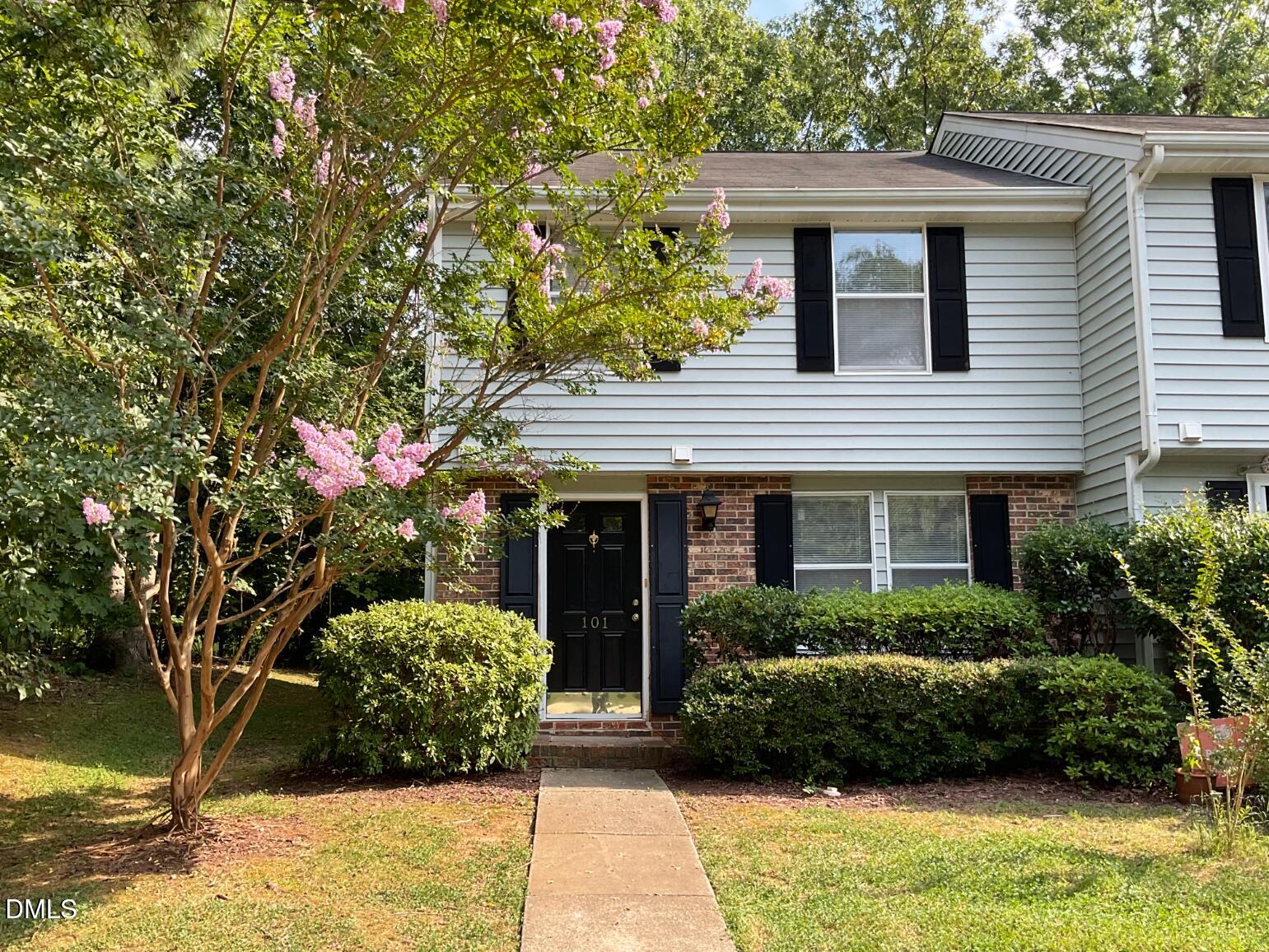 101 Luxon Place Property Photo 1