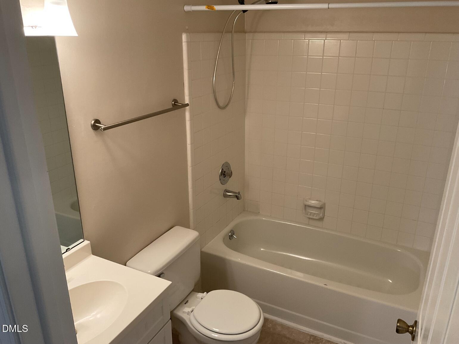 101 Luxon Place Property Photo 23