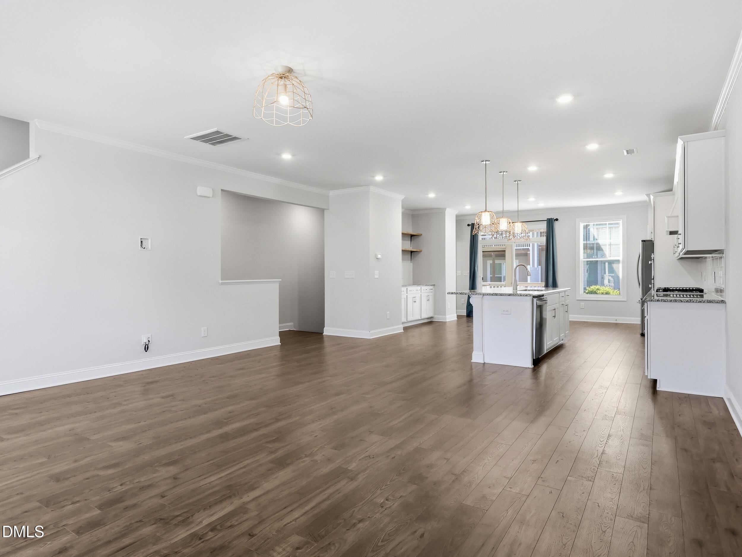 8403 Garnet Rose Lane Property Photo 3