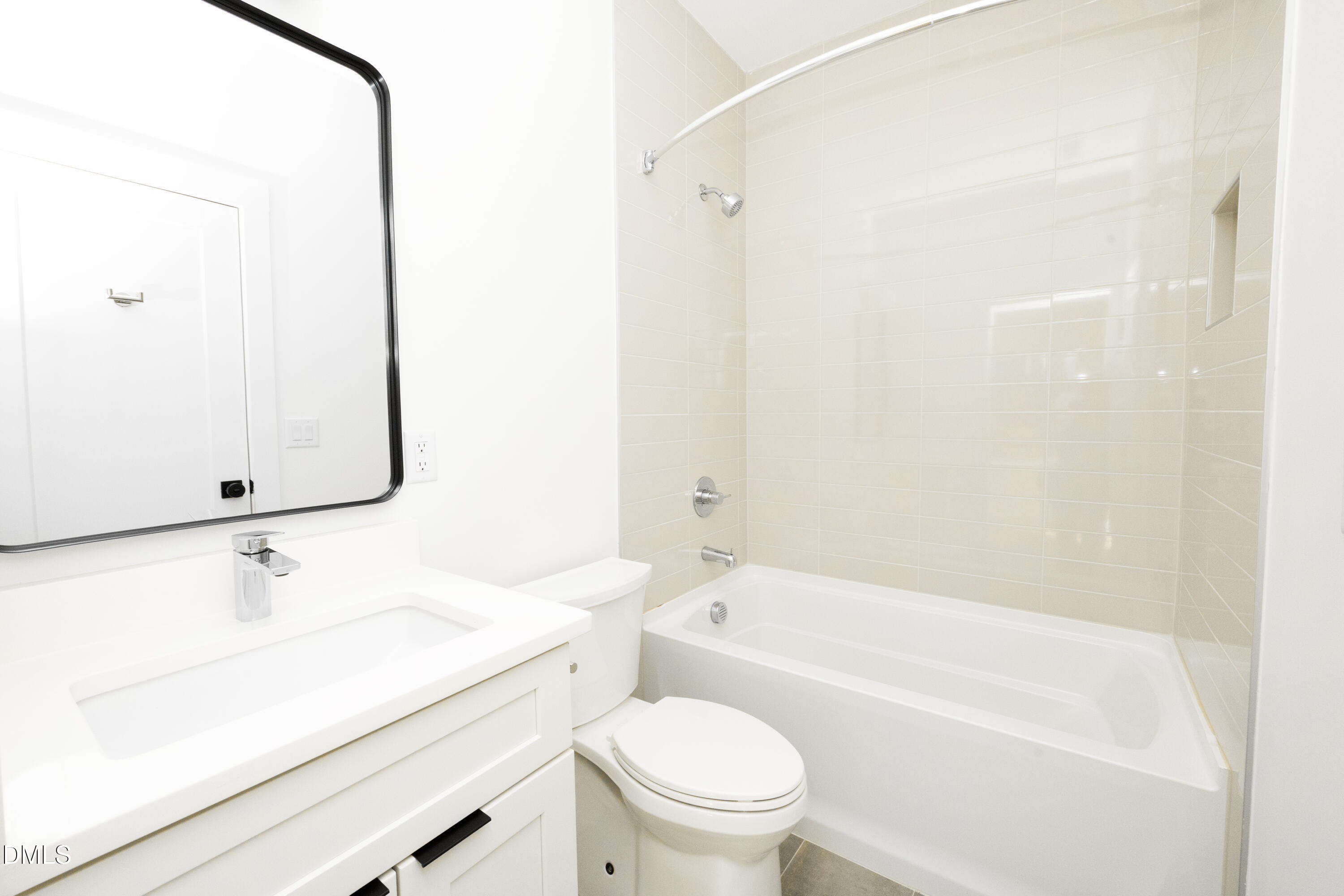221 Woodsborough Place Property Photo 38