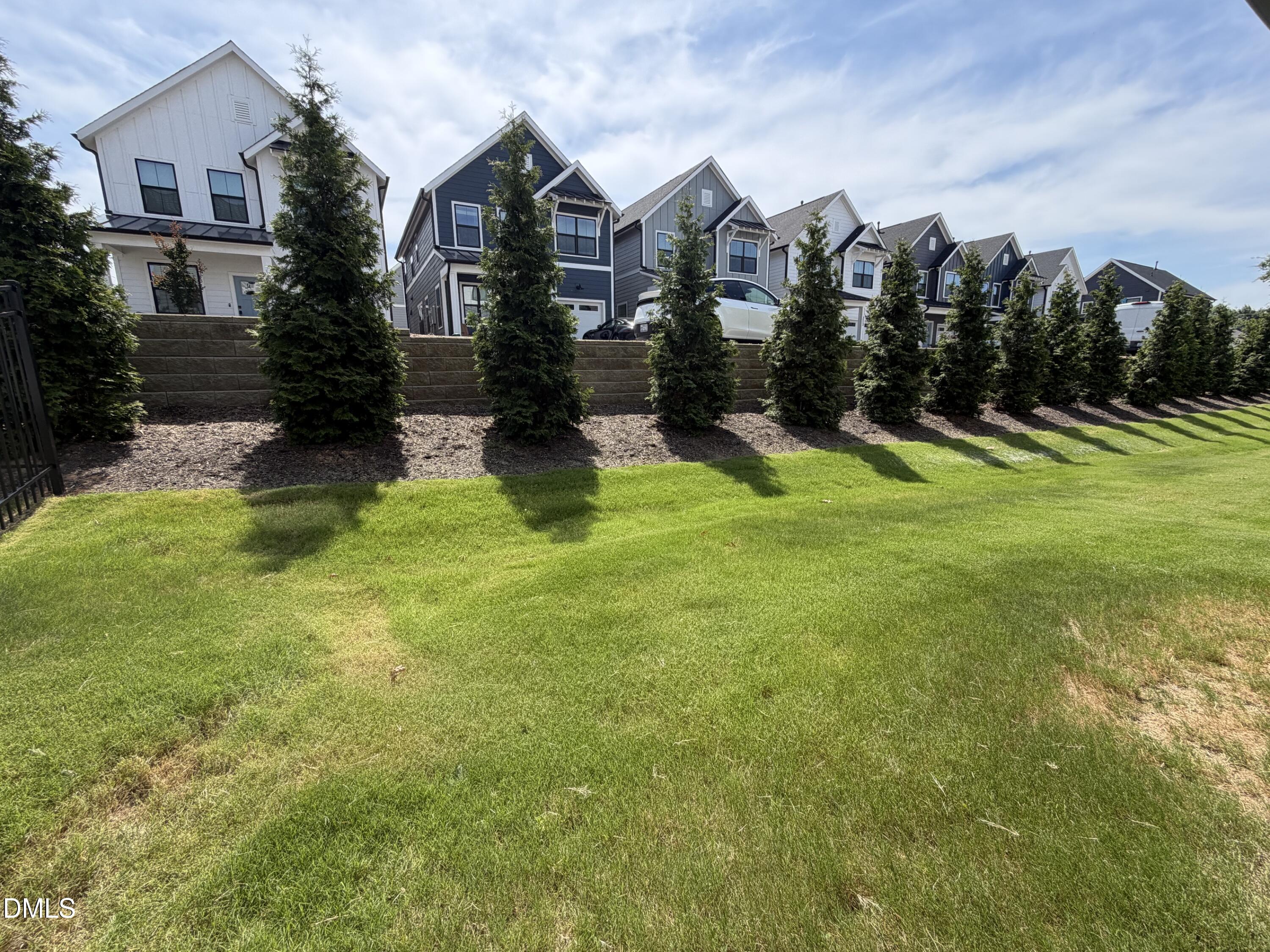 221 Woodsborough Place Property Photo 43