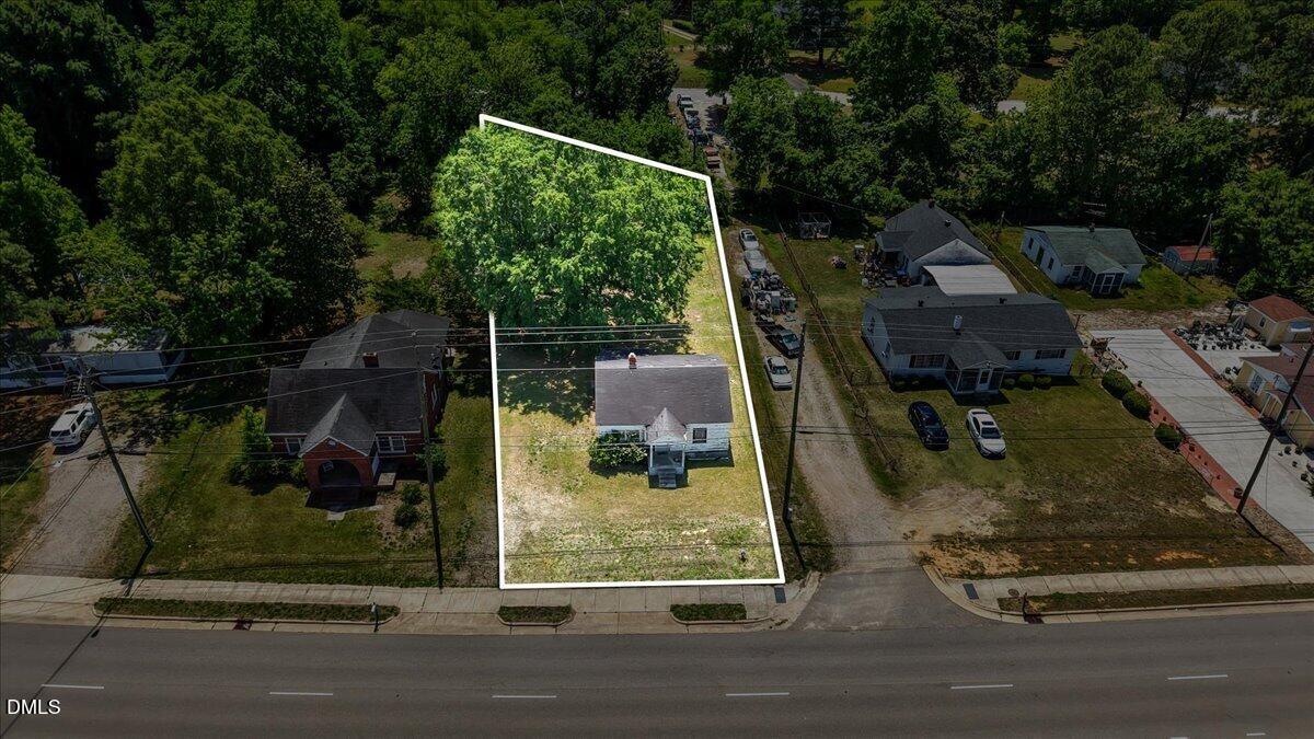 2215 Hunter Hill Road Property Photo 3