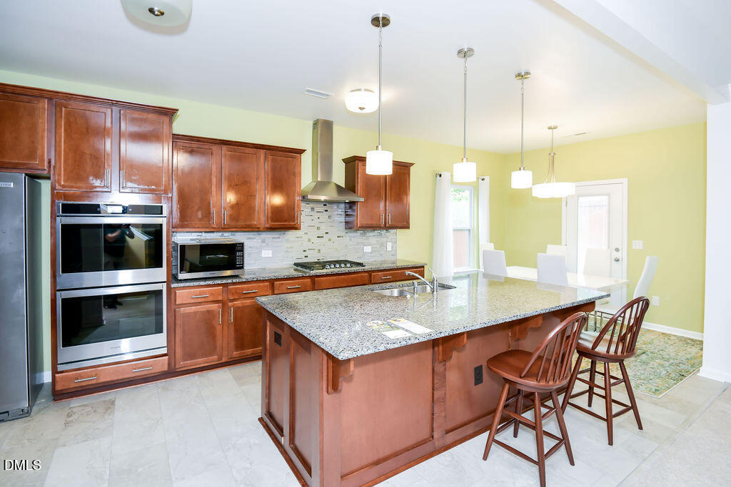 202 Michelangelo Place Property Photo 8