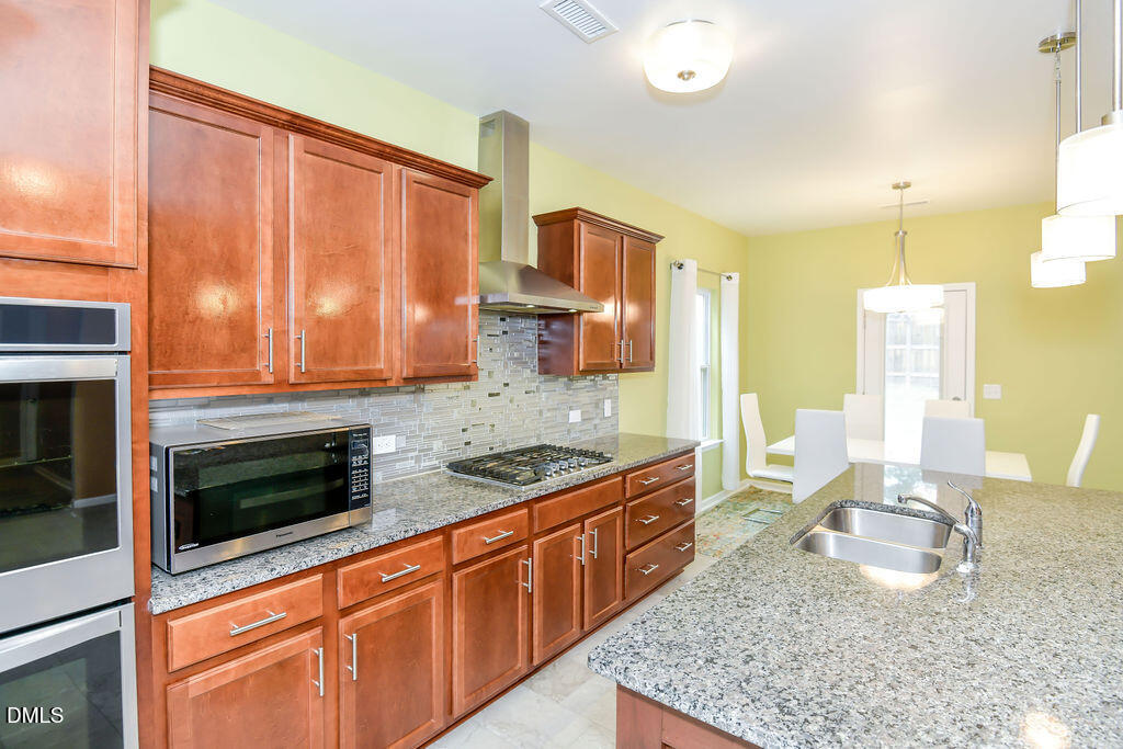 202 Michelangelo Place Property Photo 14