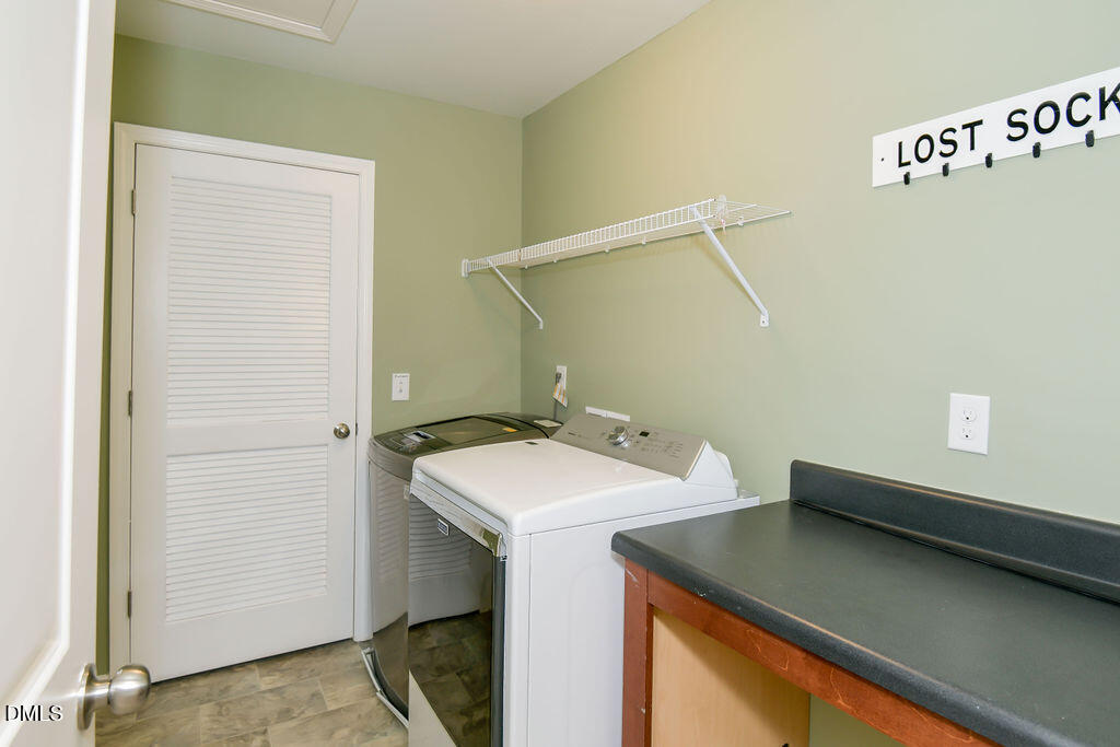 202 Michelangelo Place Property Photo 34